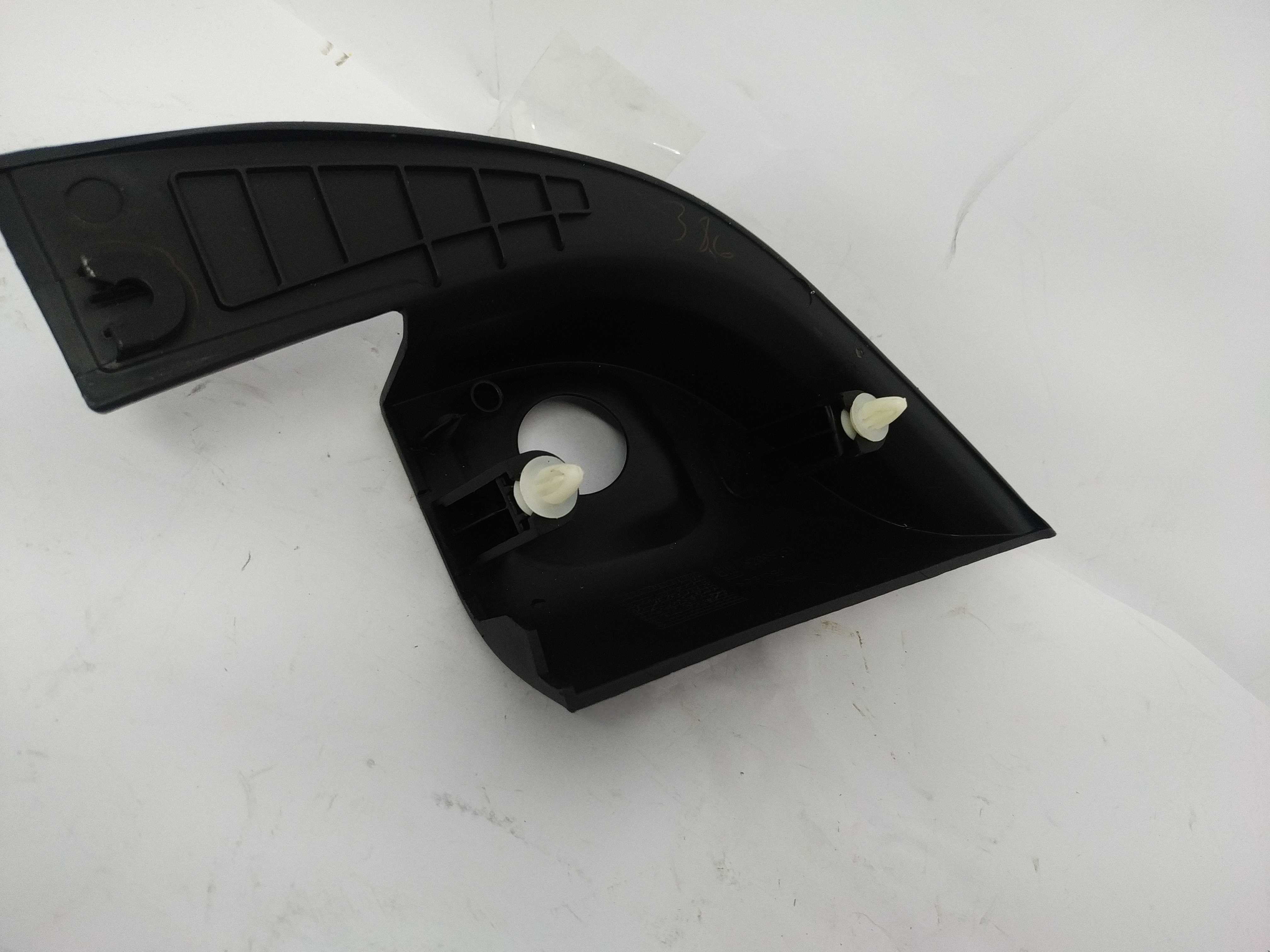 Moldura Interna Retrovisor Esquerdo Gm Onix 2019 52095751 7