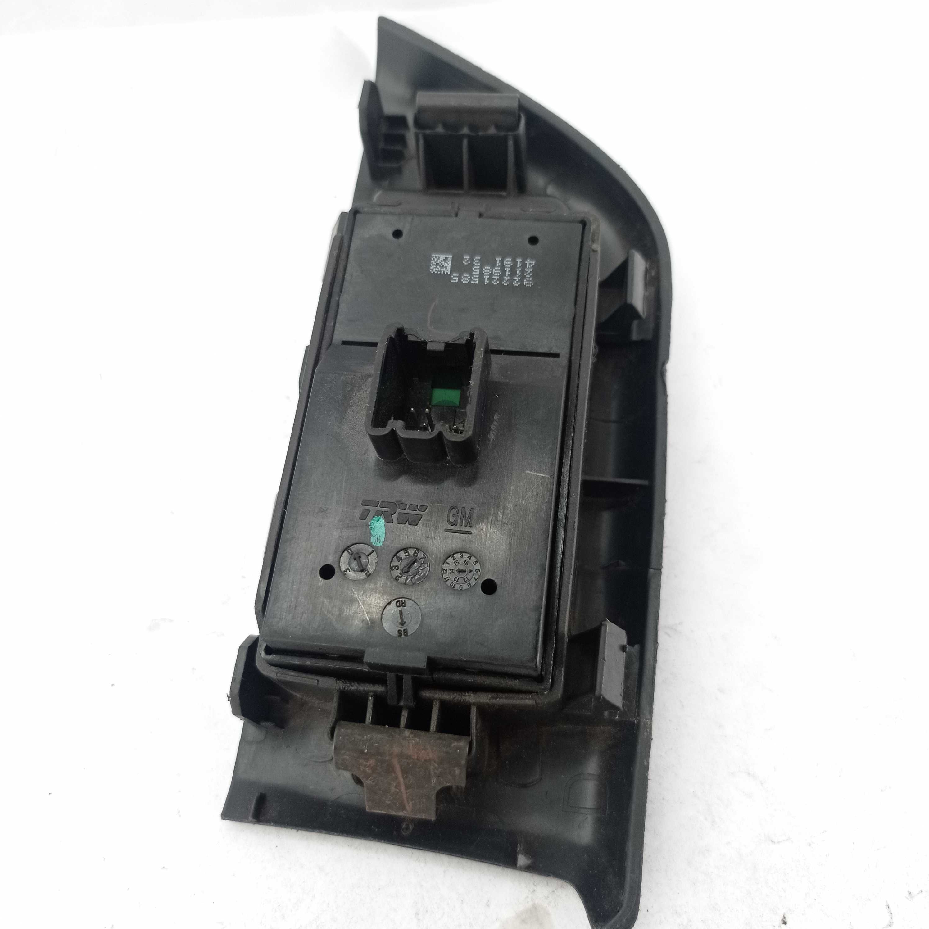 Botão Vidro Elétrico Diant/dir Gm Onix 92221585 E20484 3