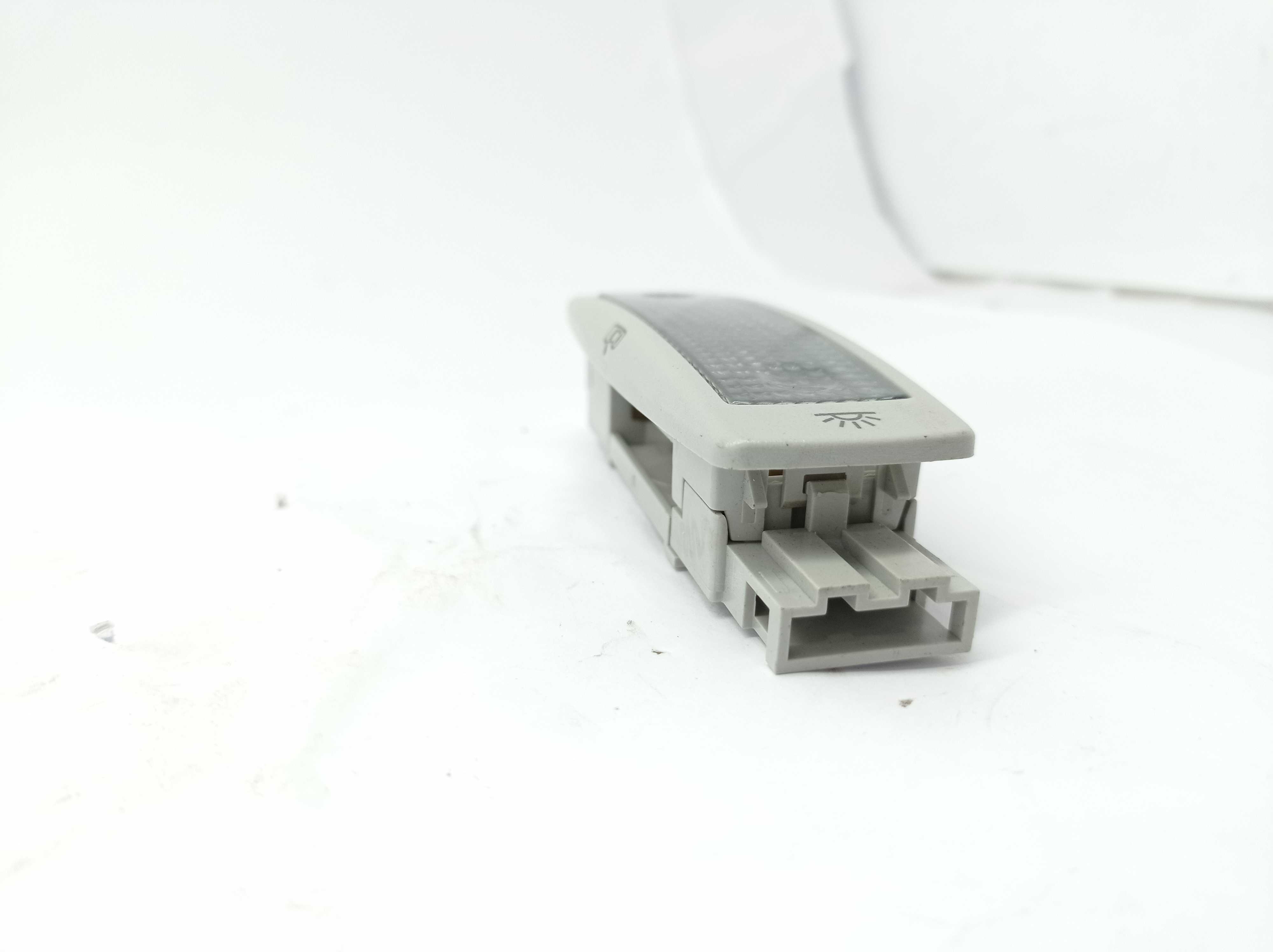 Lanterna Luz De Teto C/ Lâmpada Volks Golf Jetta Fox E25023