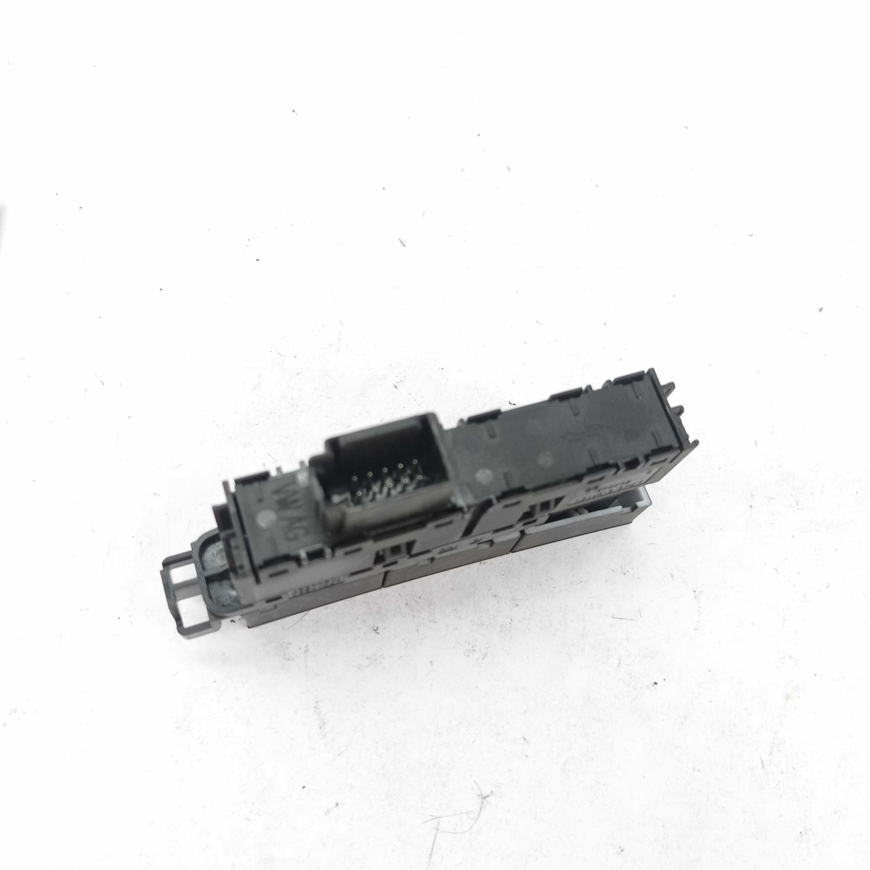 Botão Sensro Estacionamento Volkswagen Golf 5g1927238e 2