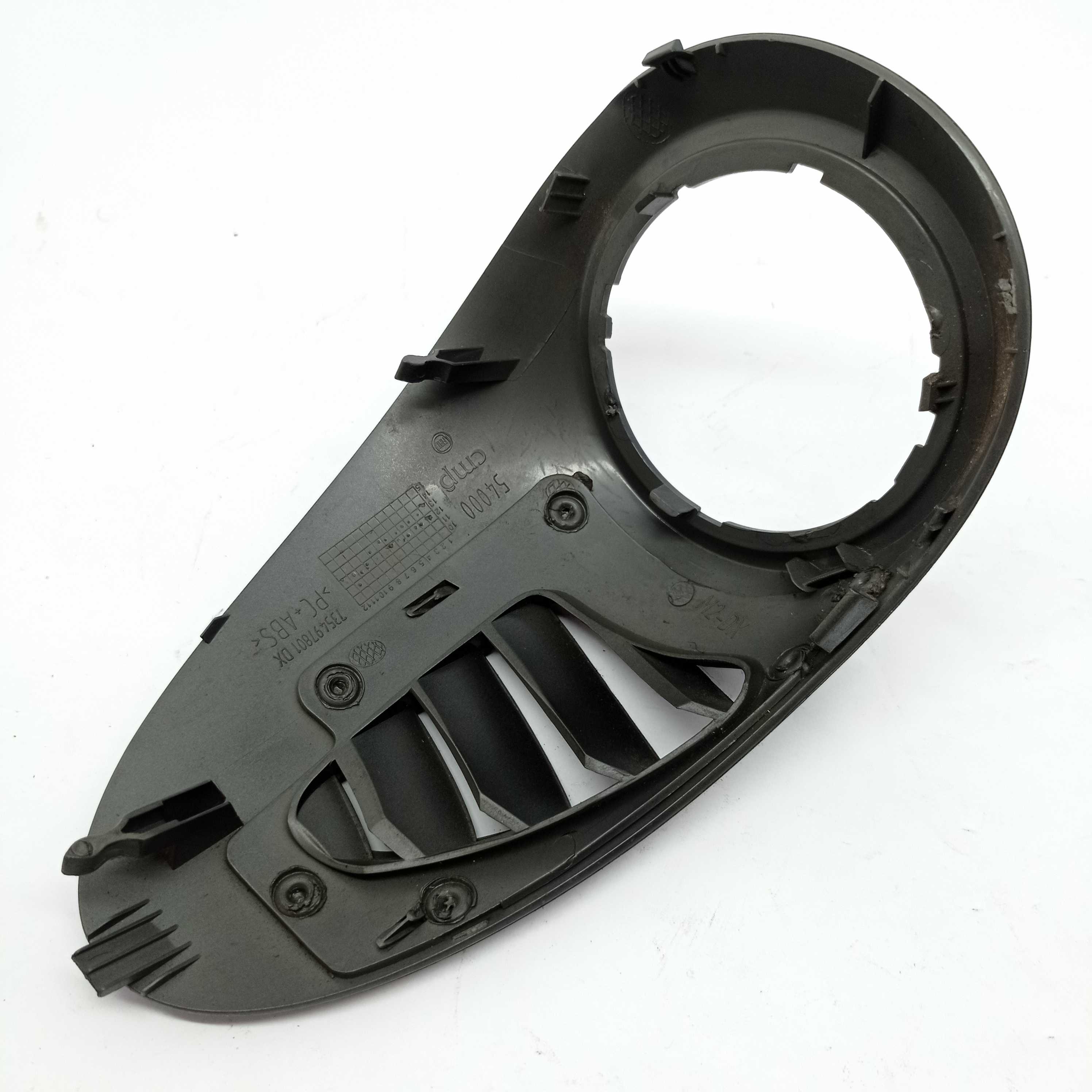 Moldura Difusor Direito Fiat Grand Siena 735497801 E18795 3