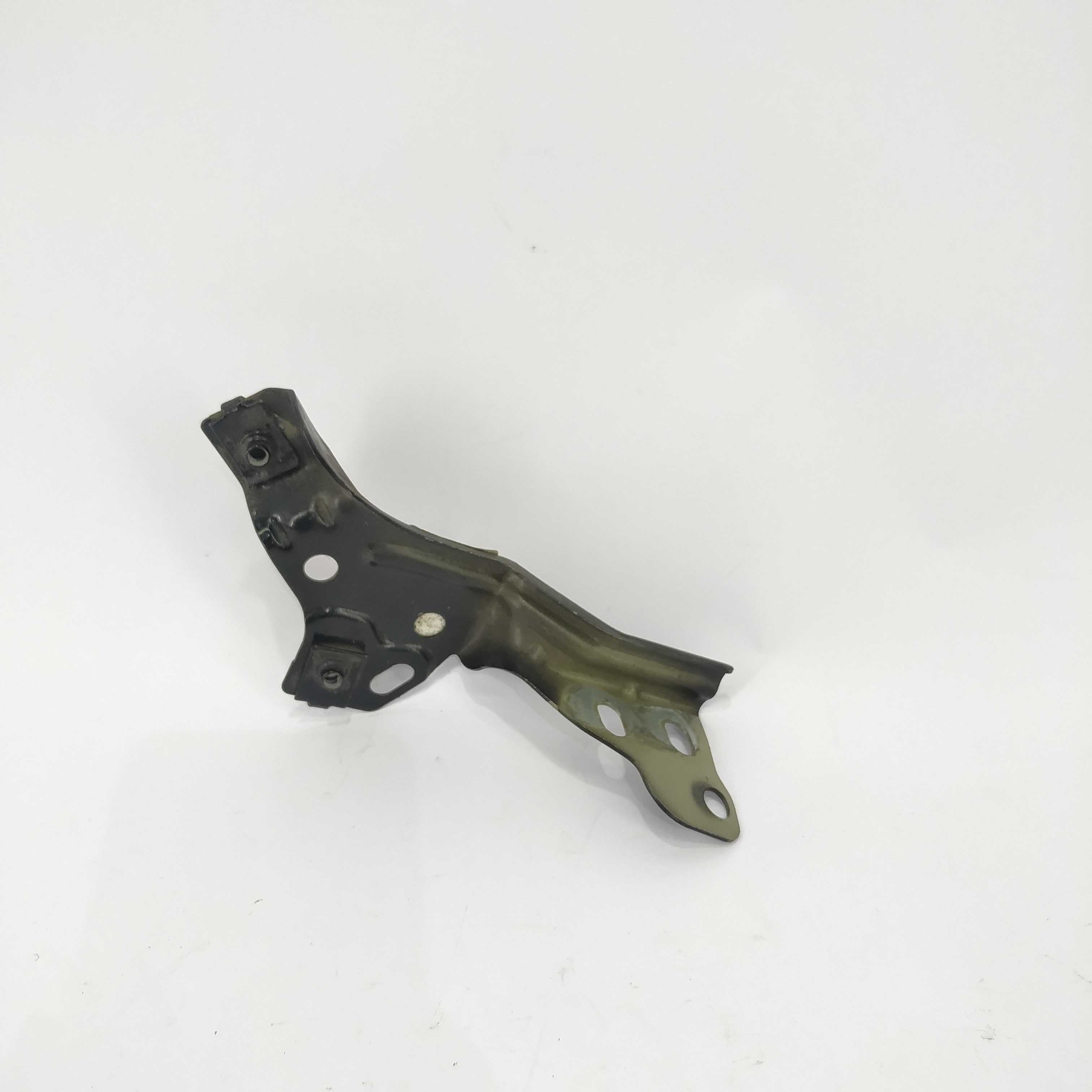 Suporte do Paralama Dianteira Esquerdo Gm Onix 2014