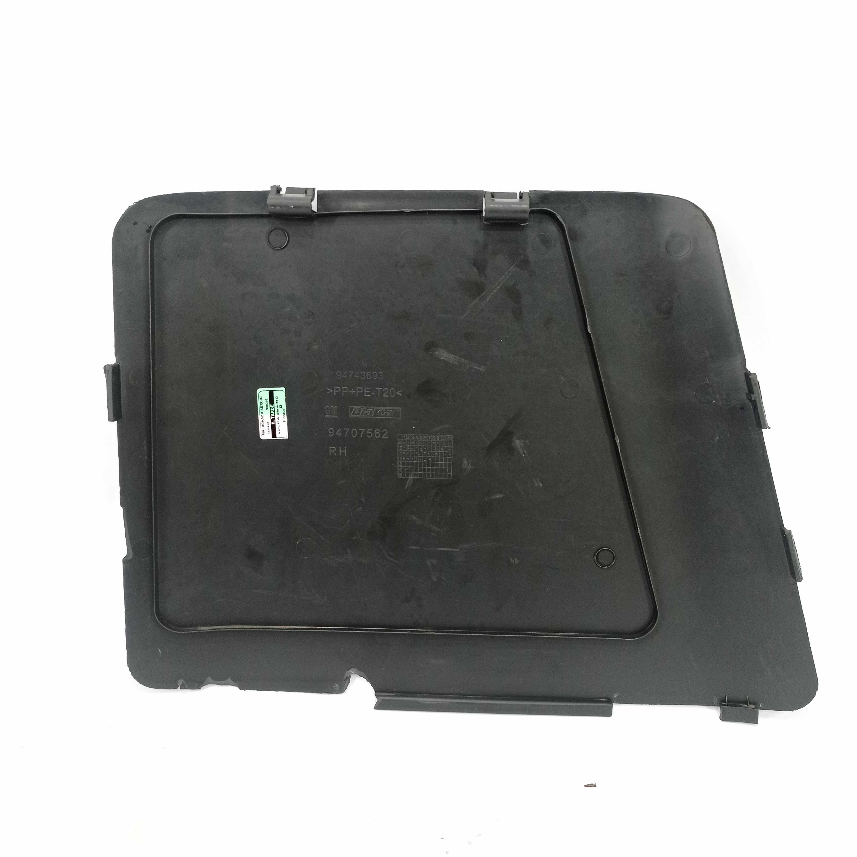 Moldura porta malas GM Agile 94743693 estoque 3