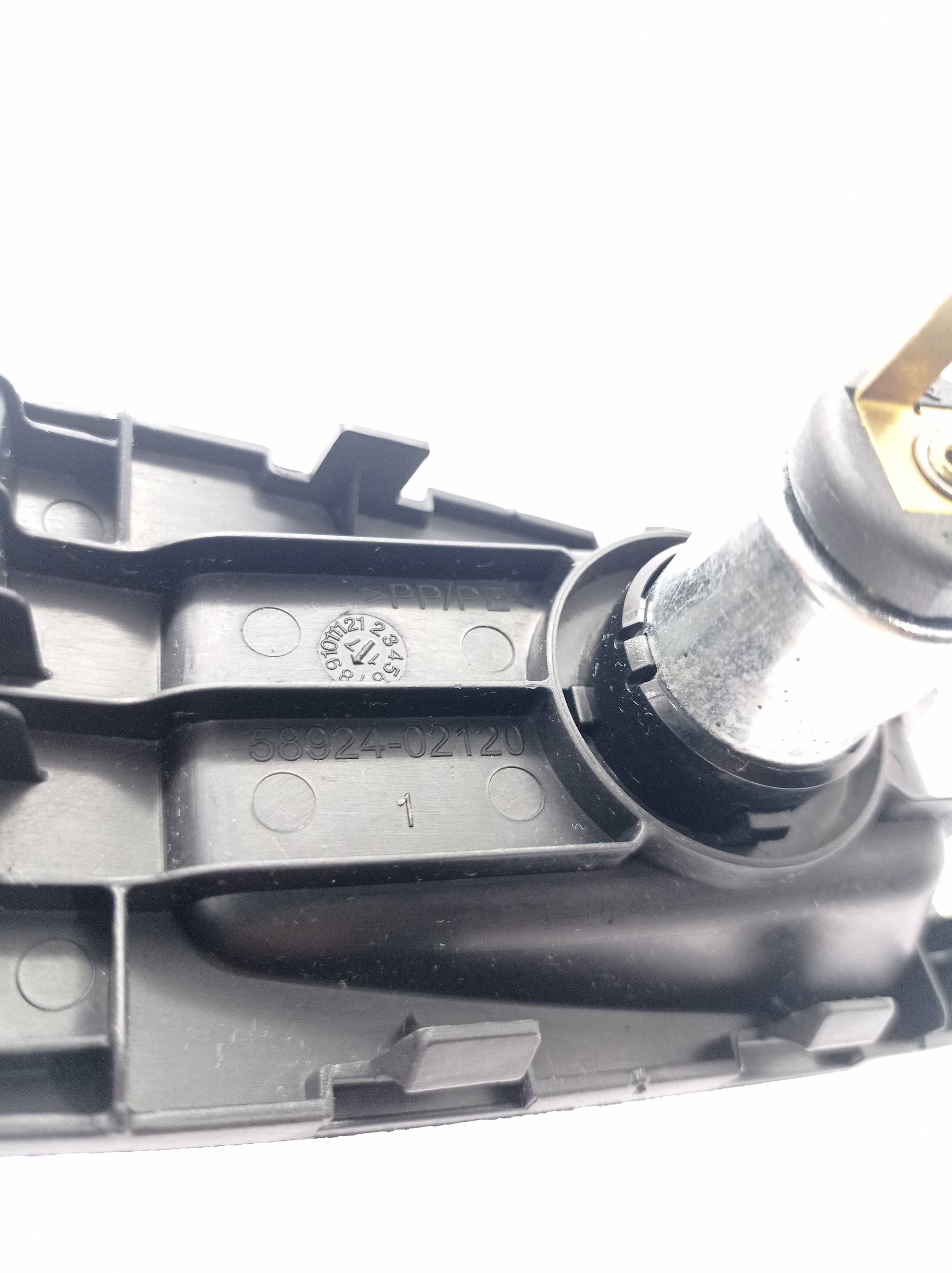 Moldura Tomada 12v Toyota Corolla 2015 5892402120 E30326 Preto 3