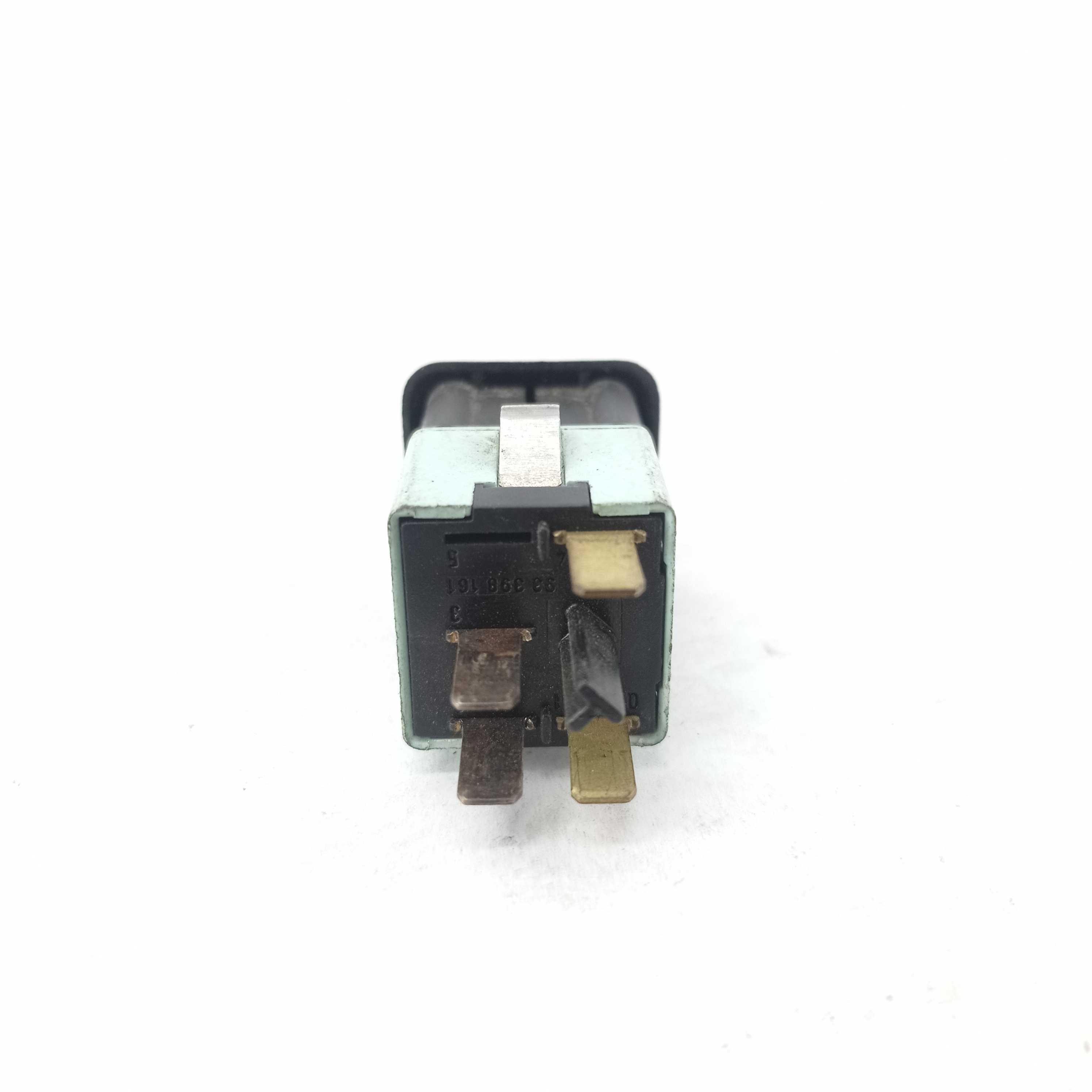 Botão Indicador Troca De Marcha Gm Zafira 93398161 E20331
