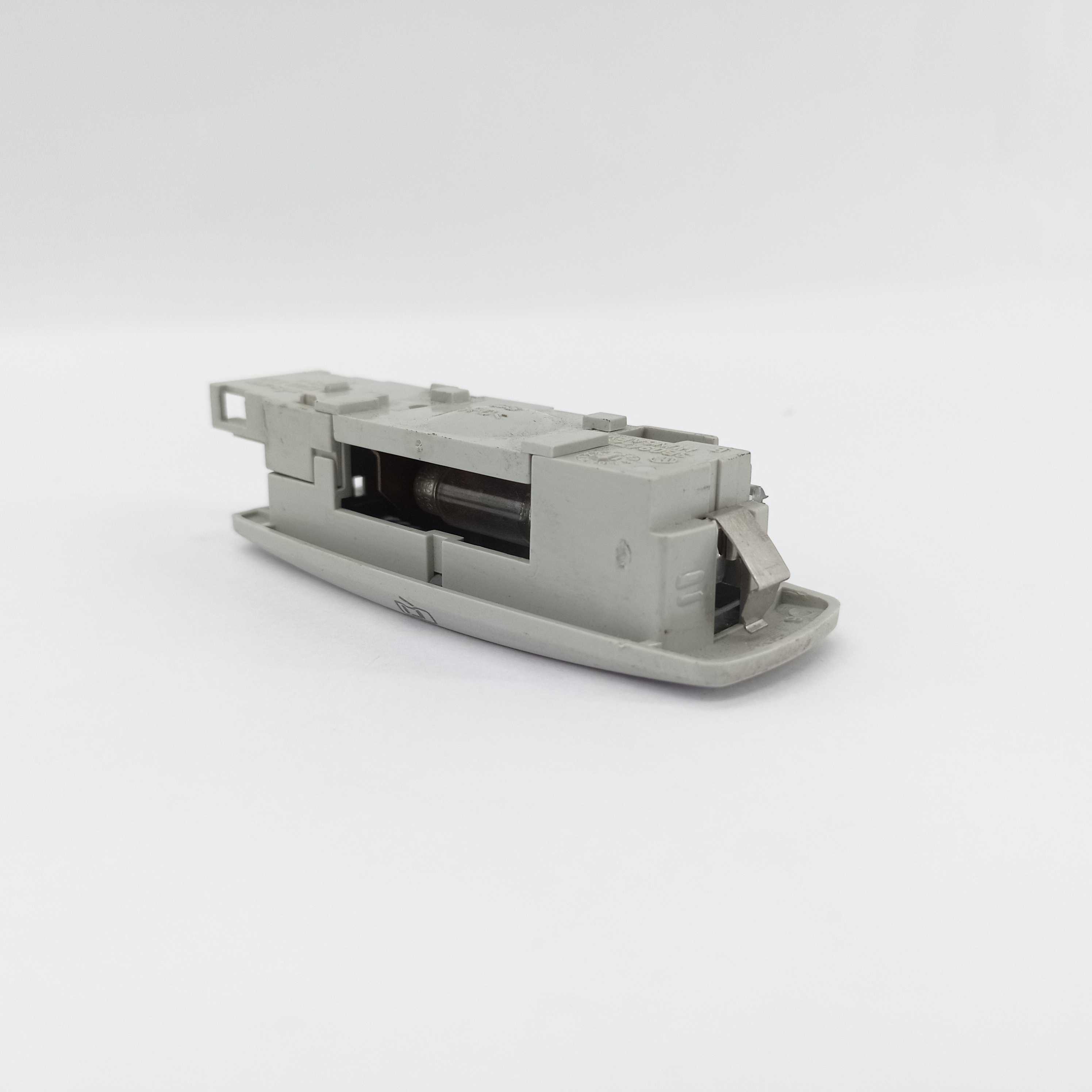 Luz De Teto Lateral Volks Golf 3b0947291