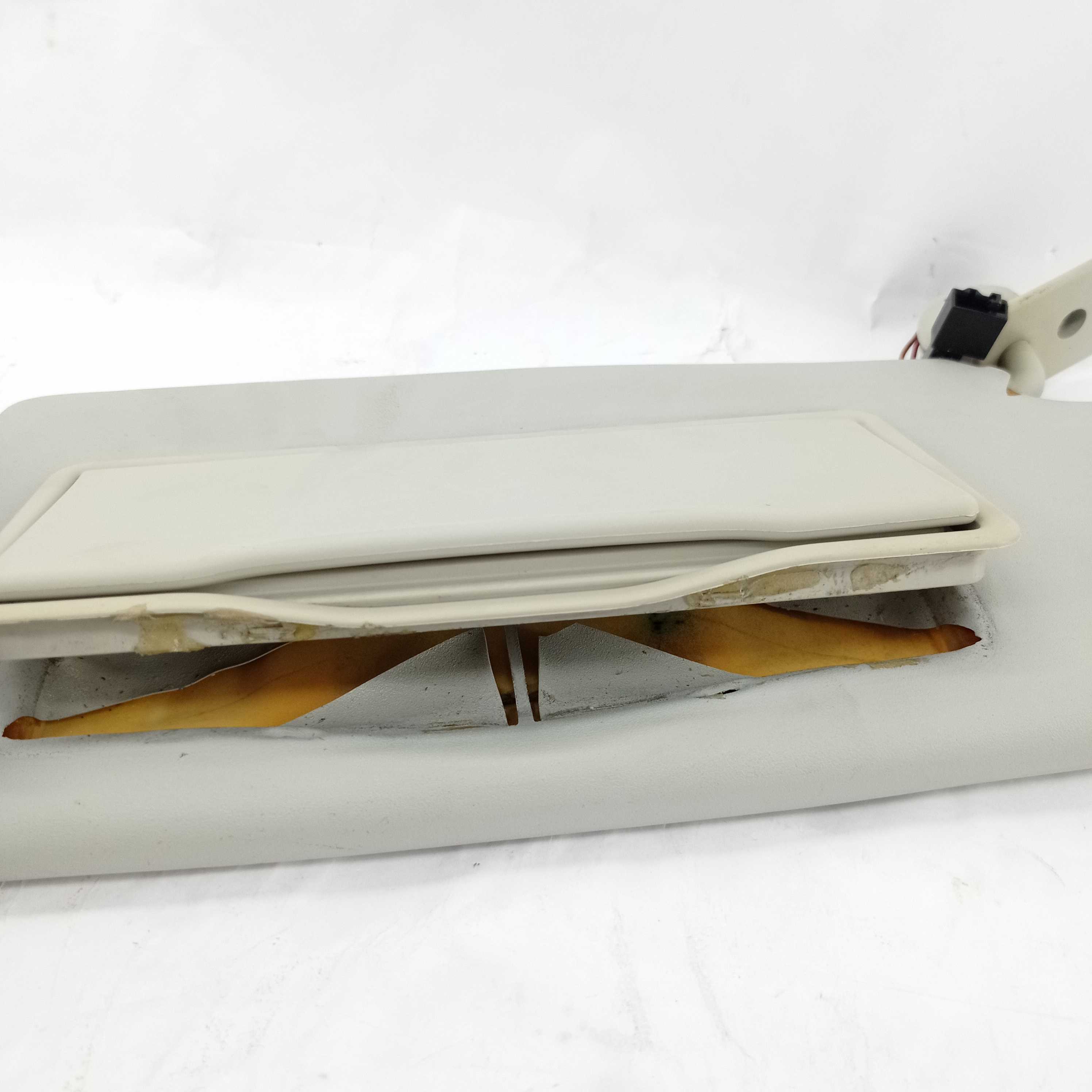 Par quebra sol Volkswagen Golf 94/98 com detalhes 3