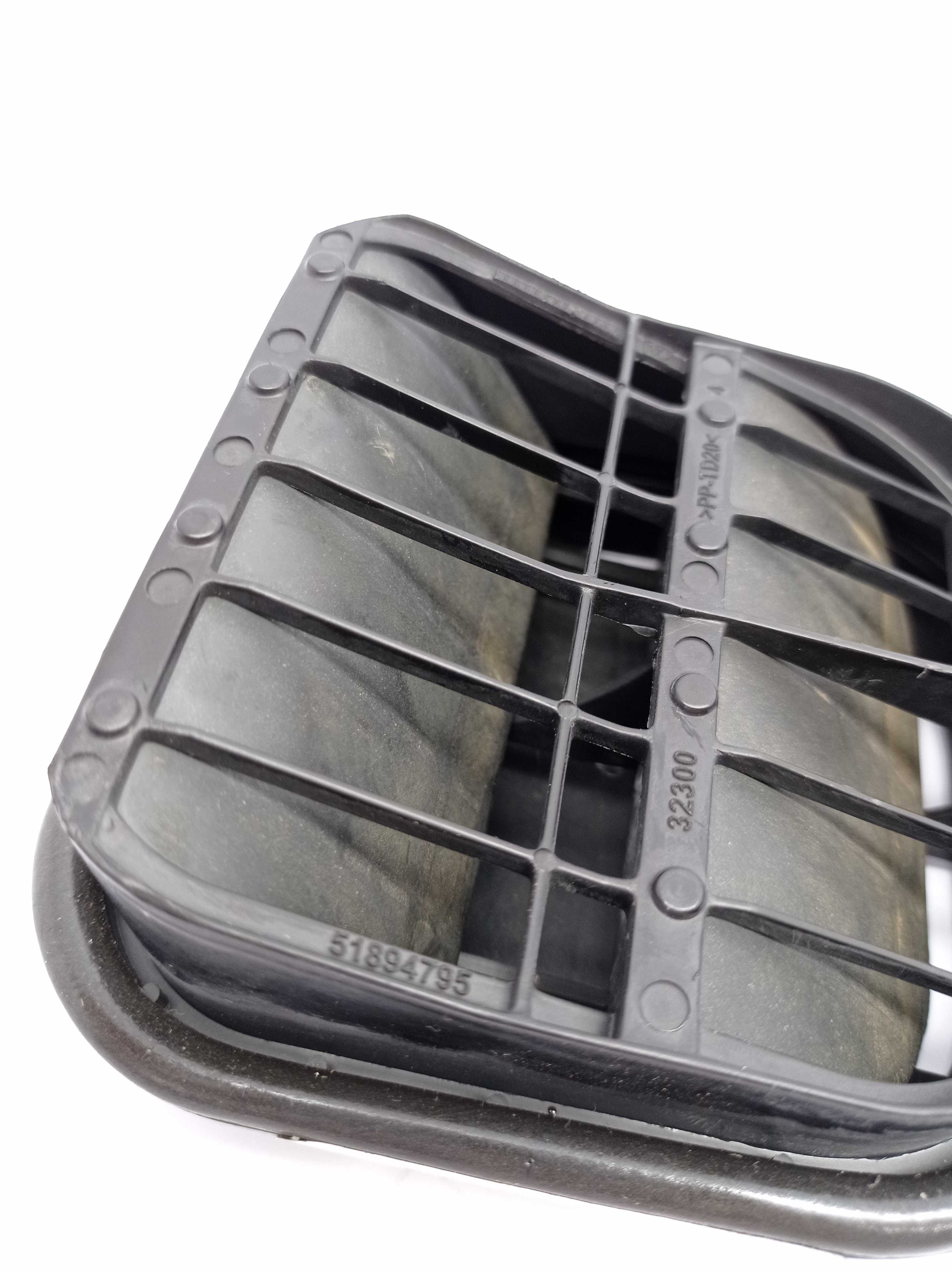 Grade Difusor Saida De Ar Fiat Punto Mobi 51894795 E25579 5