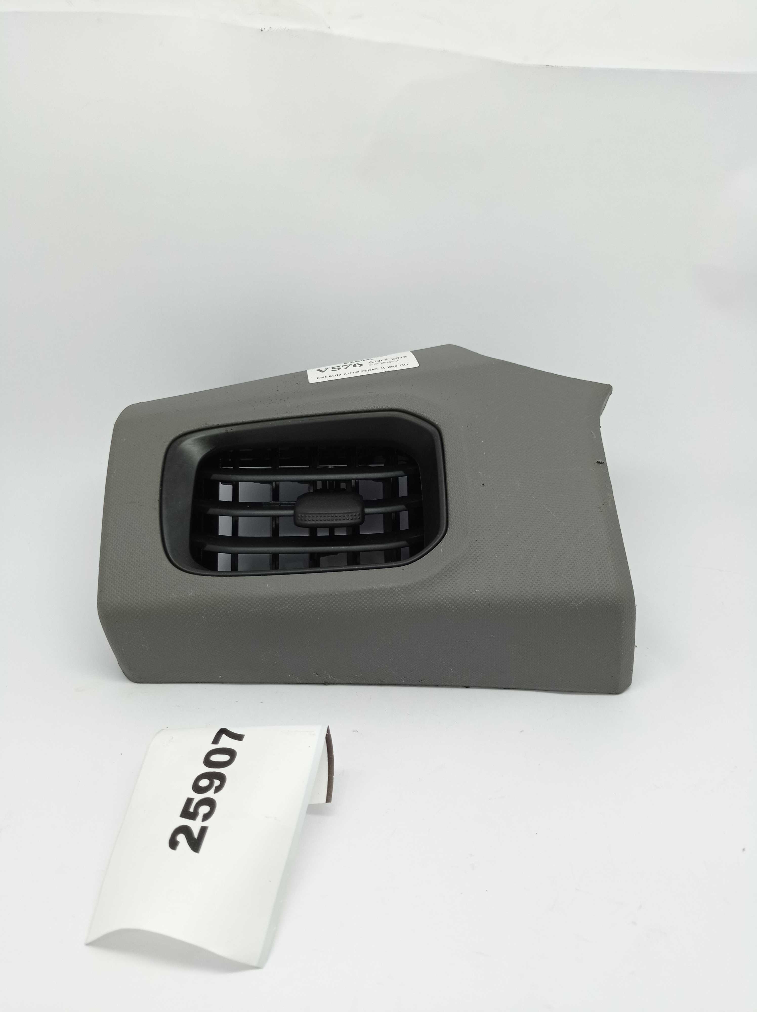 Moldura Do Difusor Lateral Esquerdo Gm Prisma 2018 E25907