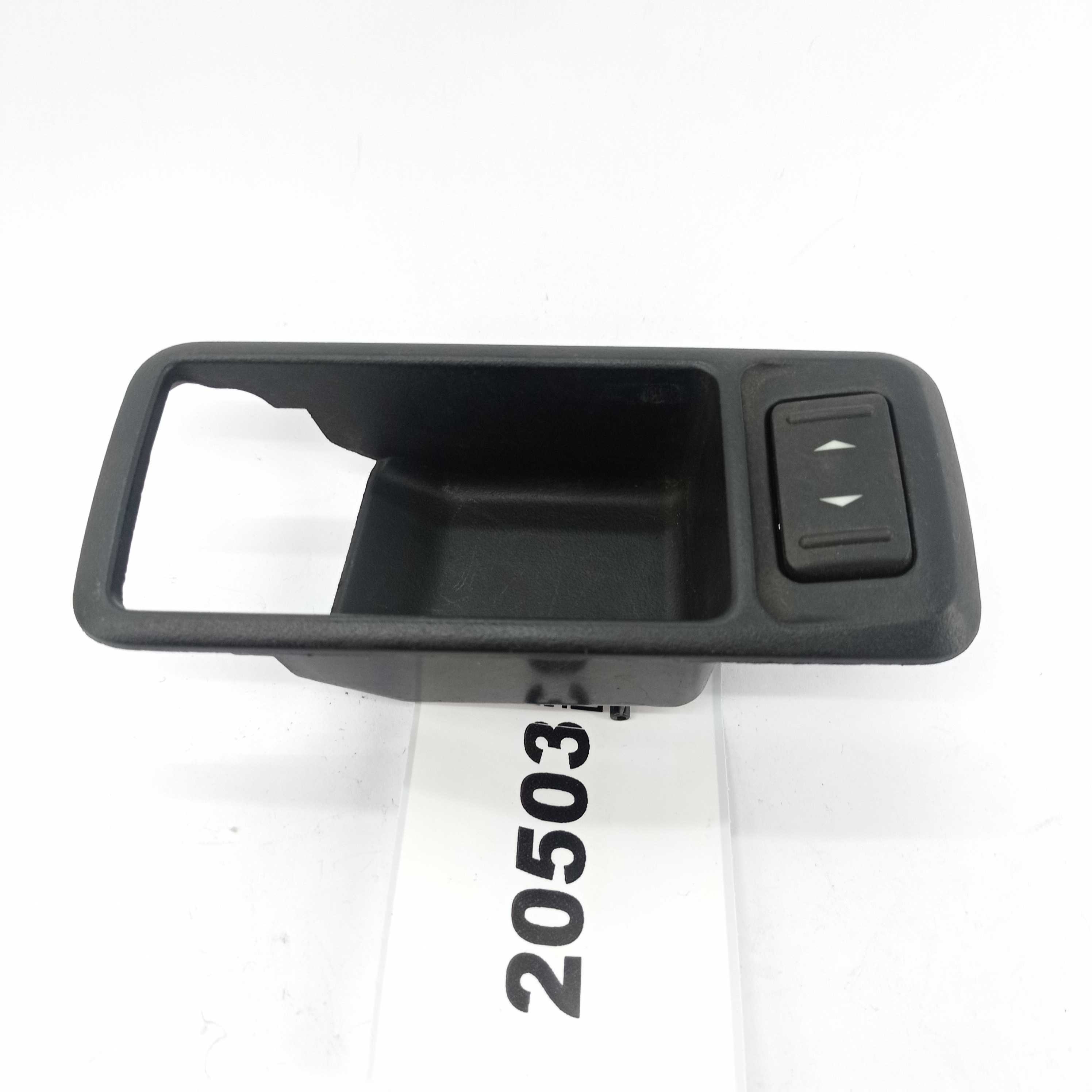 Moldura Botão Tras/dir Ford Focus 3m51226a36 E20503
