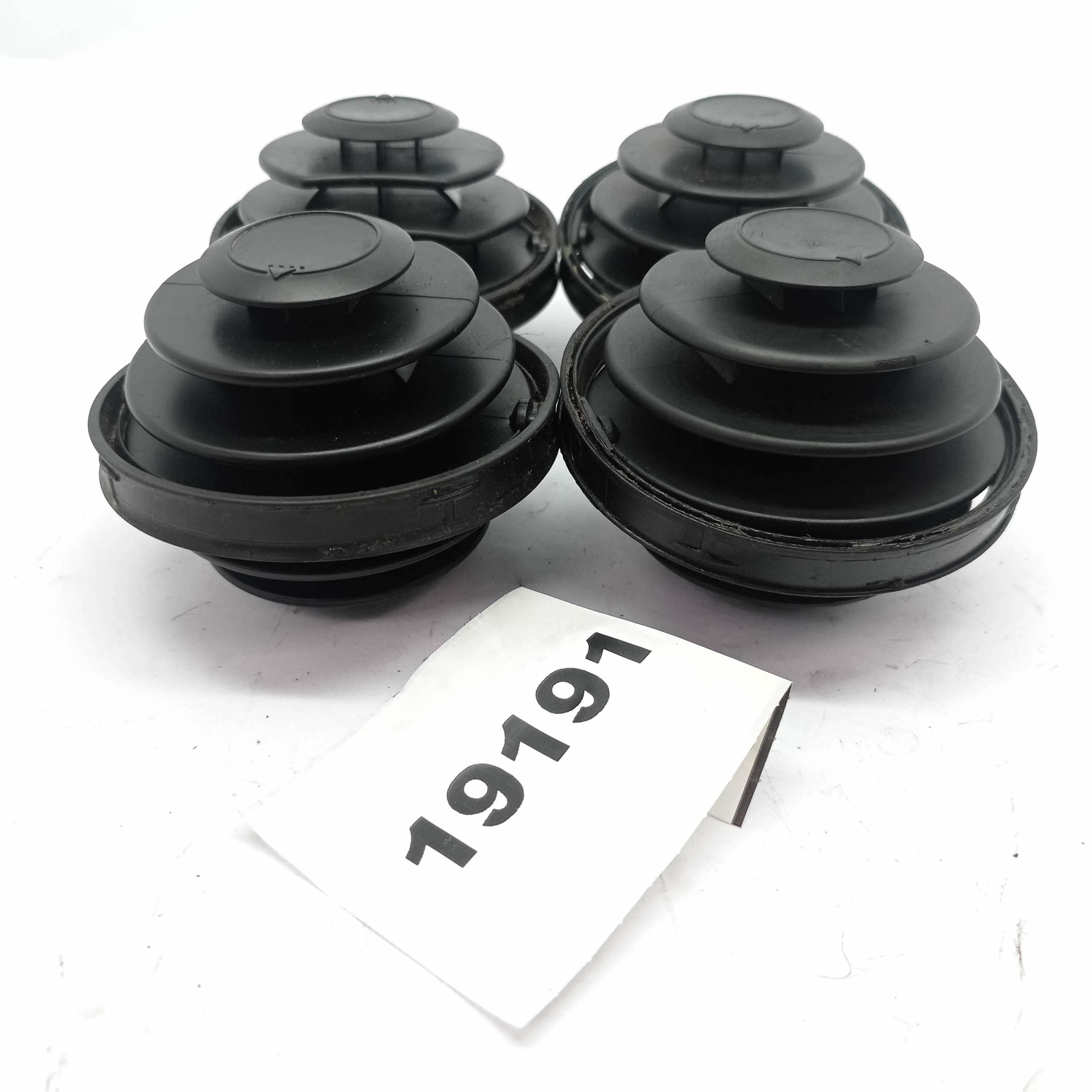 Conjunto Difusor De Ar Volkswagen Saveiro E19191