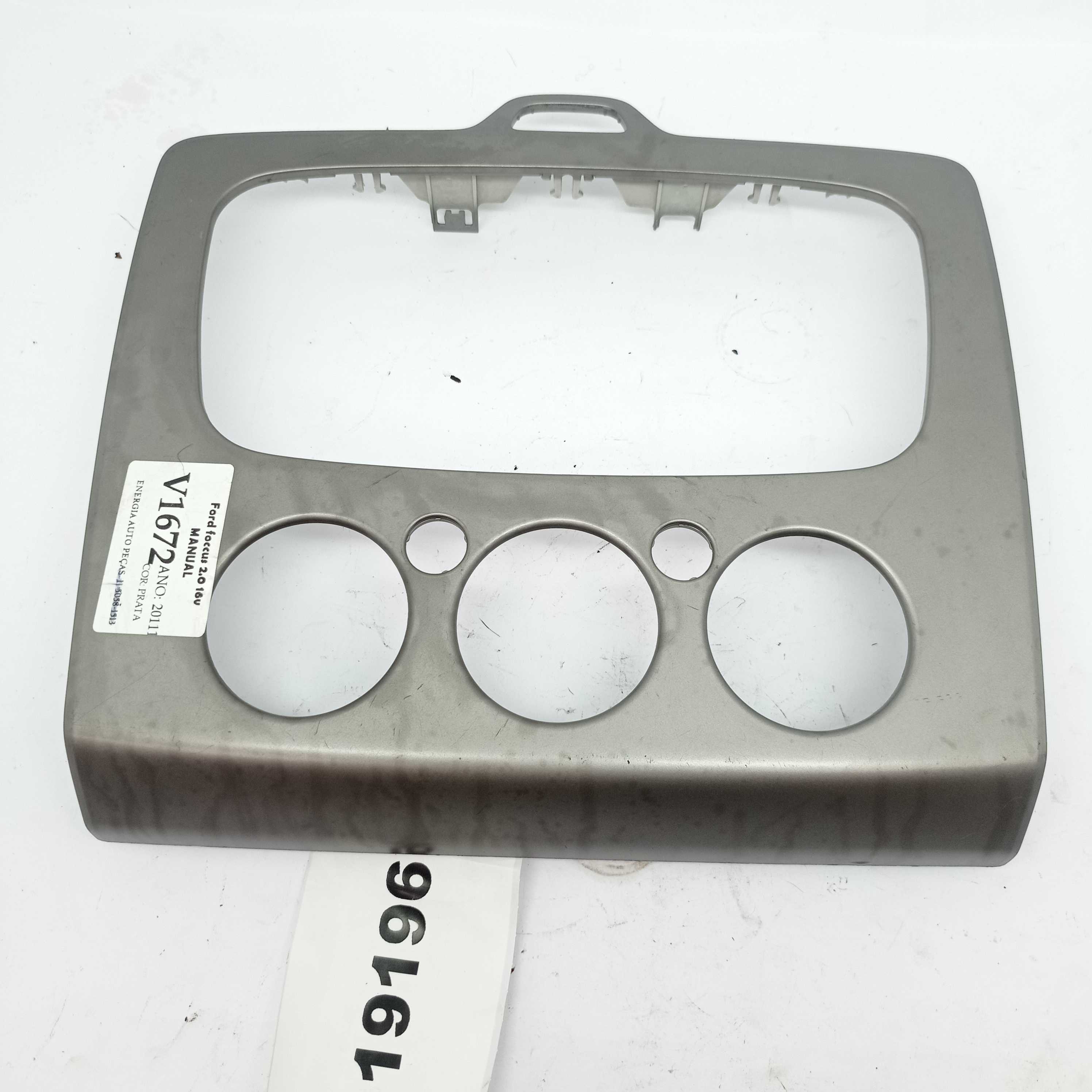 Moldura multimídia central Ford Focus 7m5118522a c/manchas 2