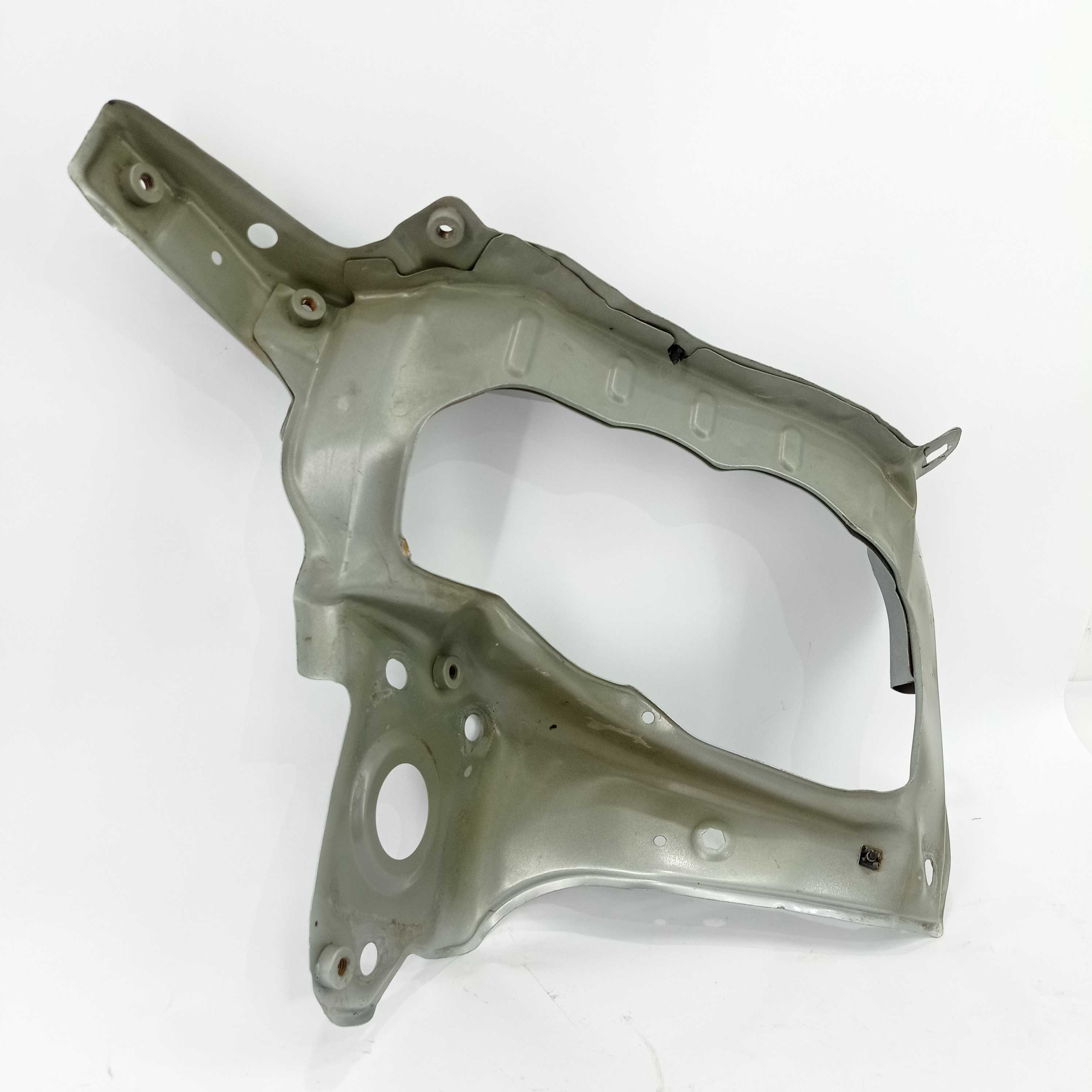 Alojamento Do Farol L/d Gm Corsa Sedan 1.4 2008