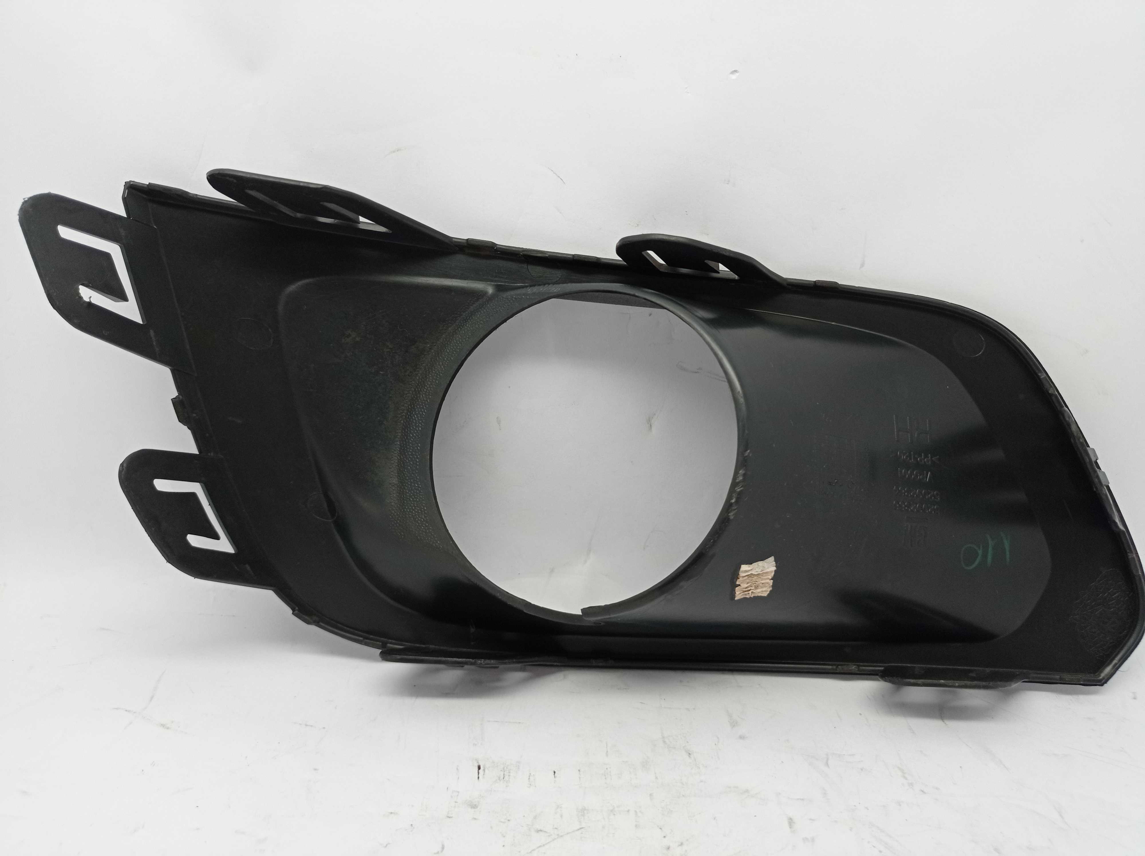 Moldura Farol De Milha Lado Direito Gm Onix Prisma 2012/2020