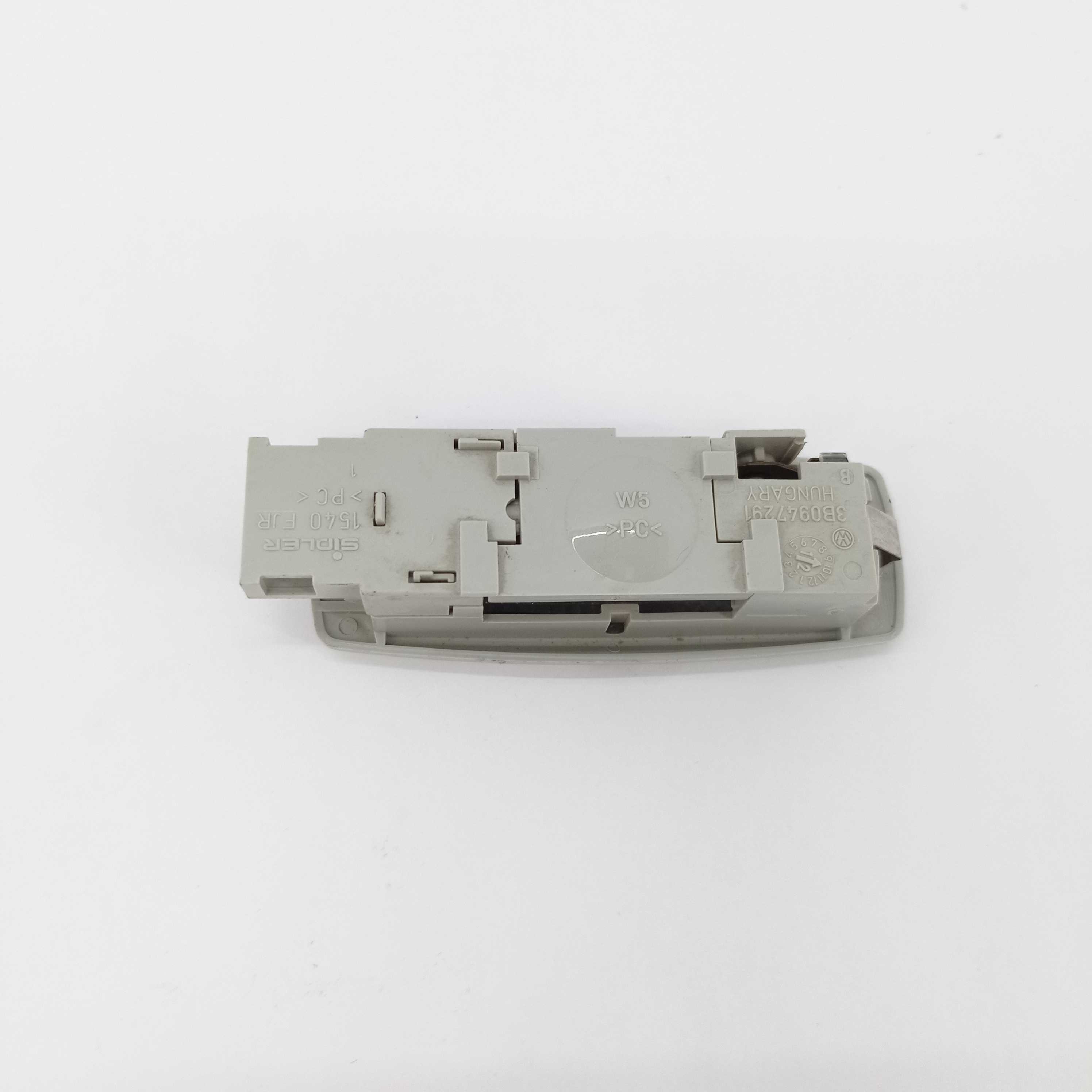 Luz De Teto Lateral Volks Jetta 3b0947291
