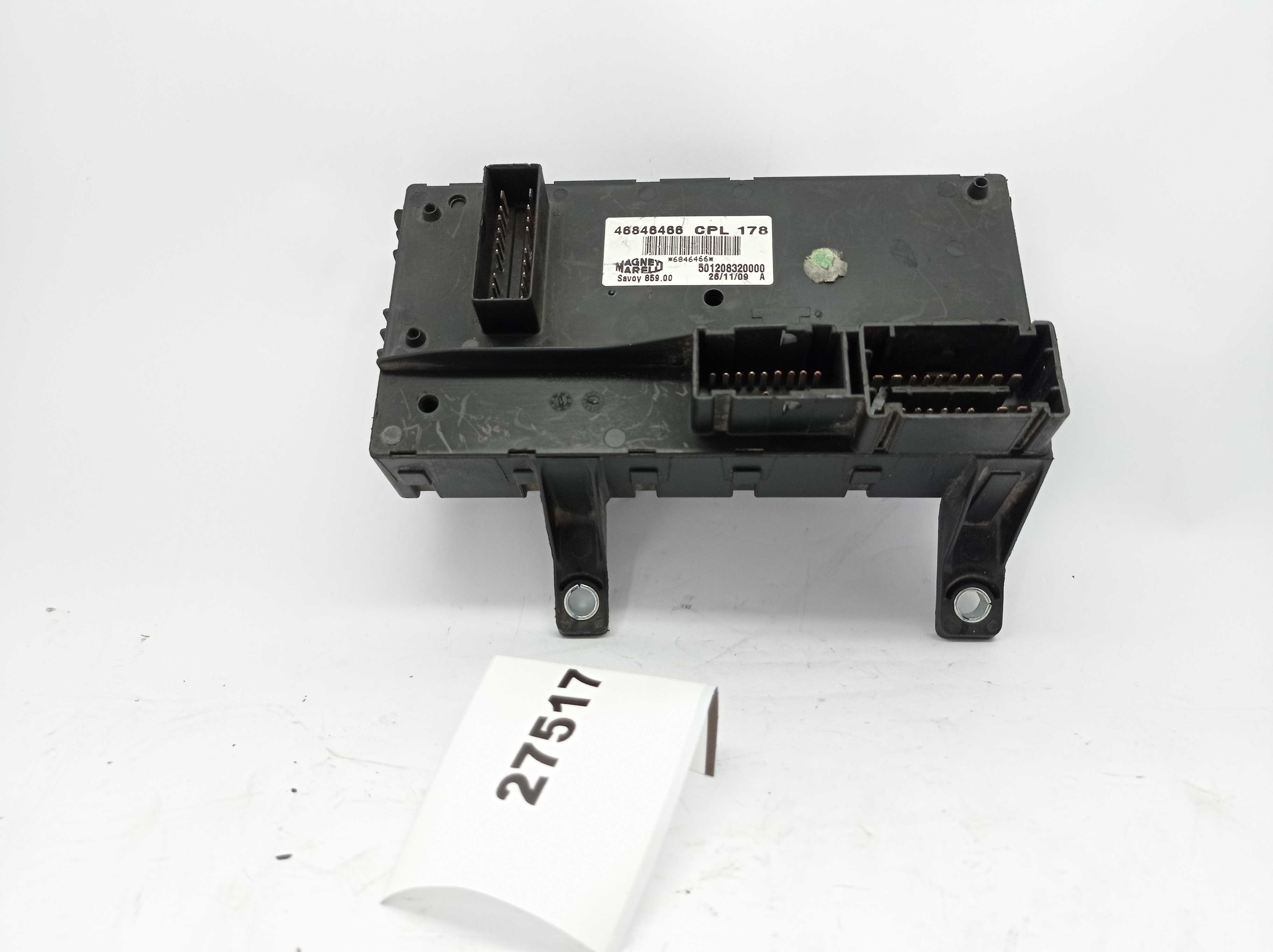 Caixa De Fusível Fiat Doblo E-torq 46846466 E27517