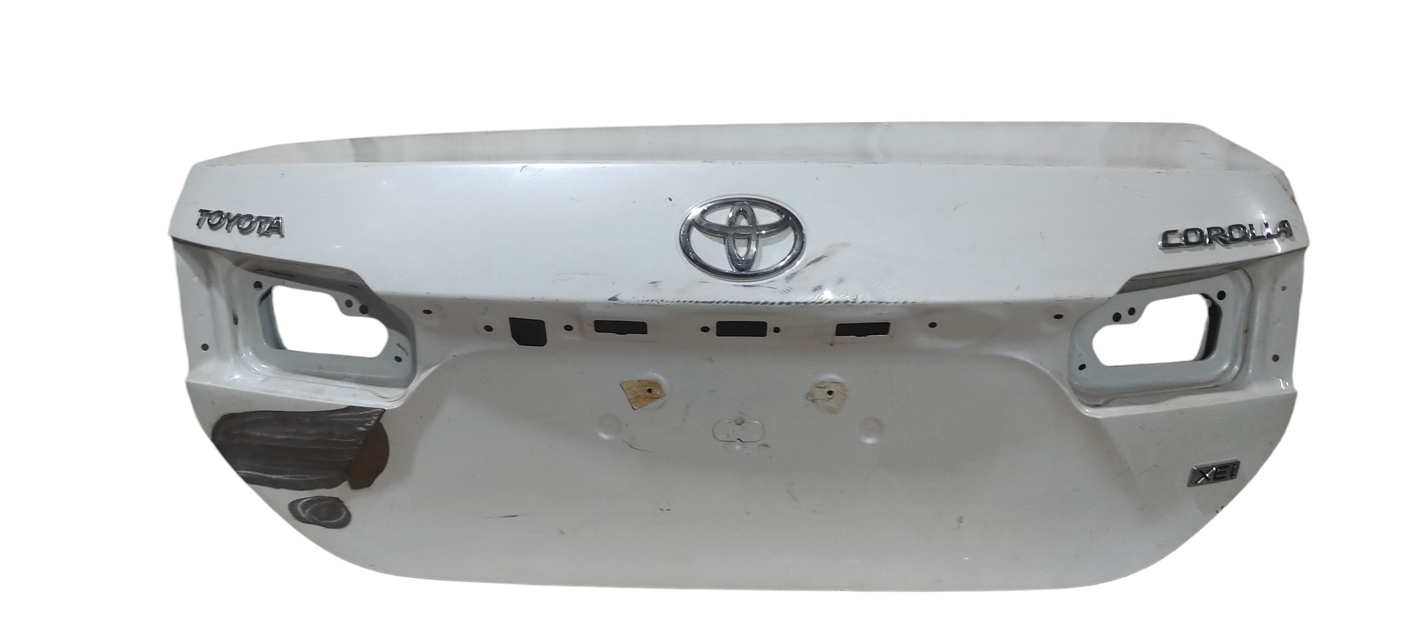 Tampa Traseira Porta-malas Toyota Corolla 2016-2019 Preto