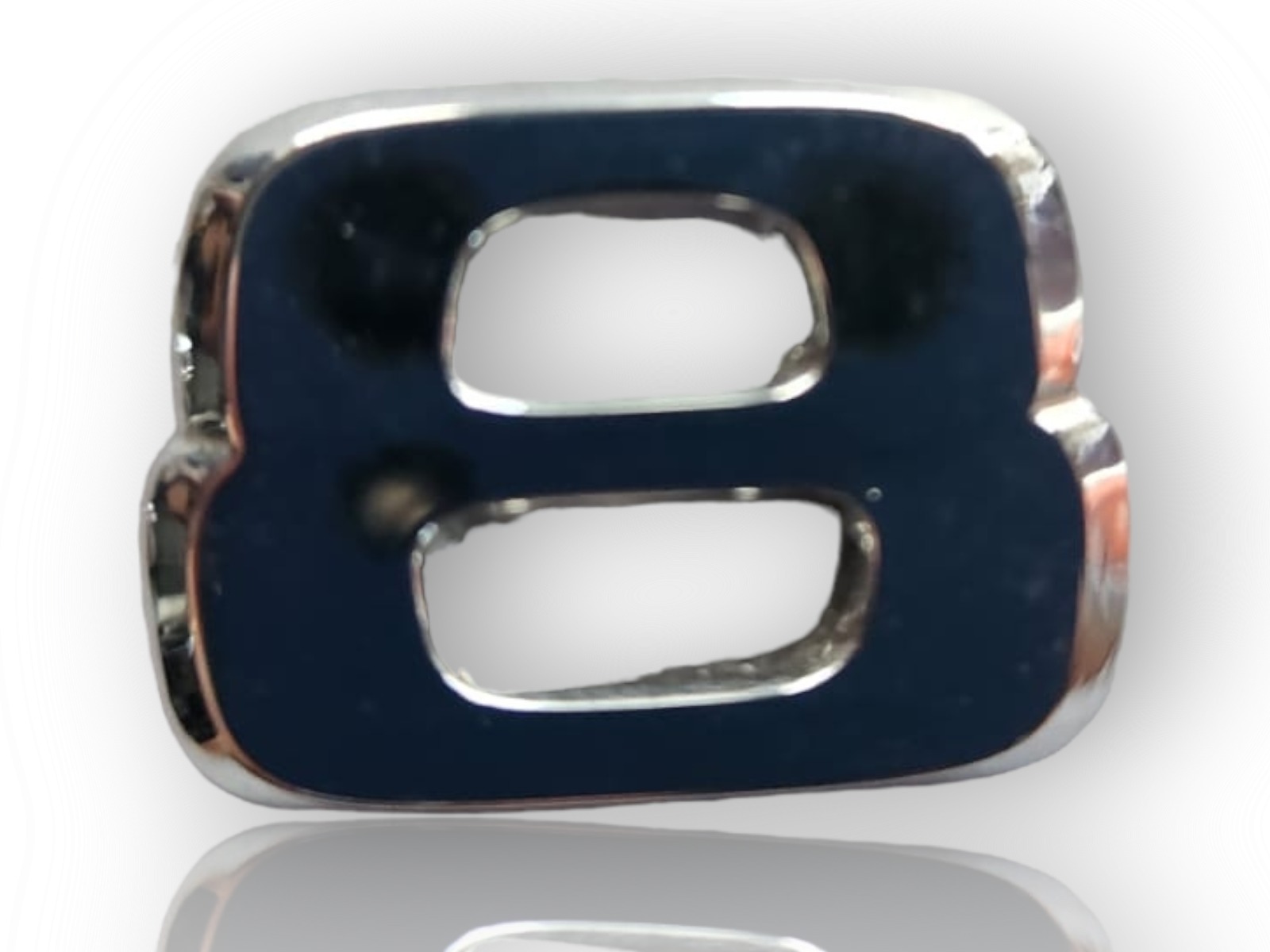 Símbolo Numero Mercedes 8