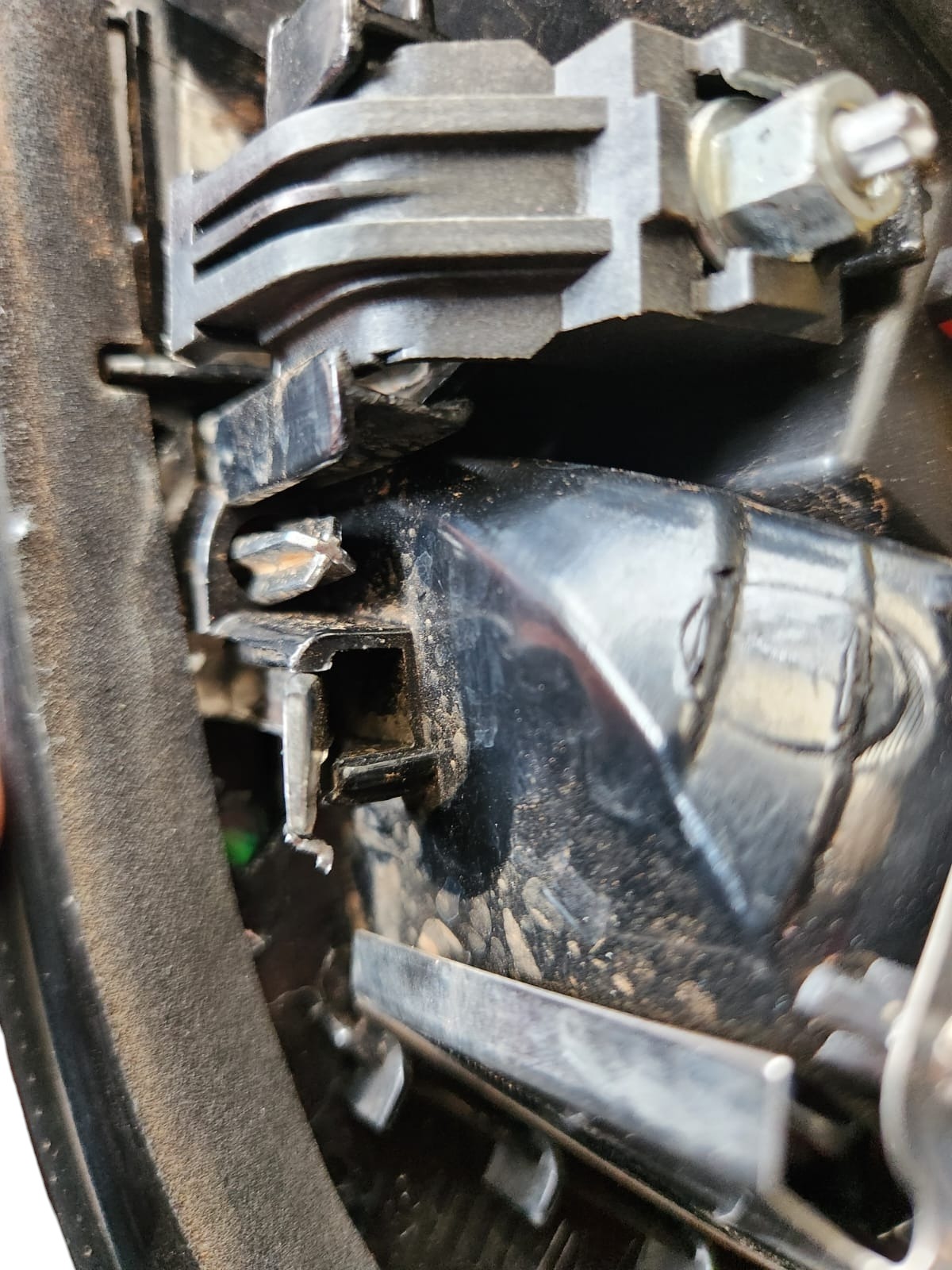 Lanterna Direita Da Tampa Mercedes Ml300 350 400 2013 2014 5