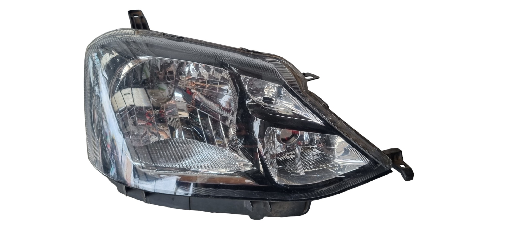 Farol Direito Toyota Etios 2012  2018 Recuperado
