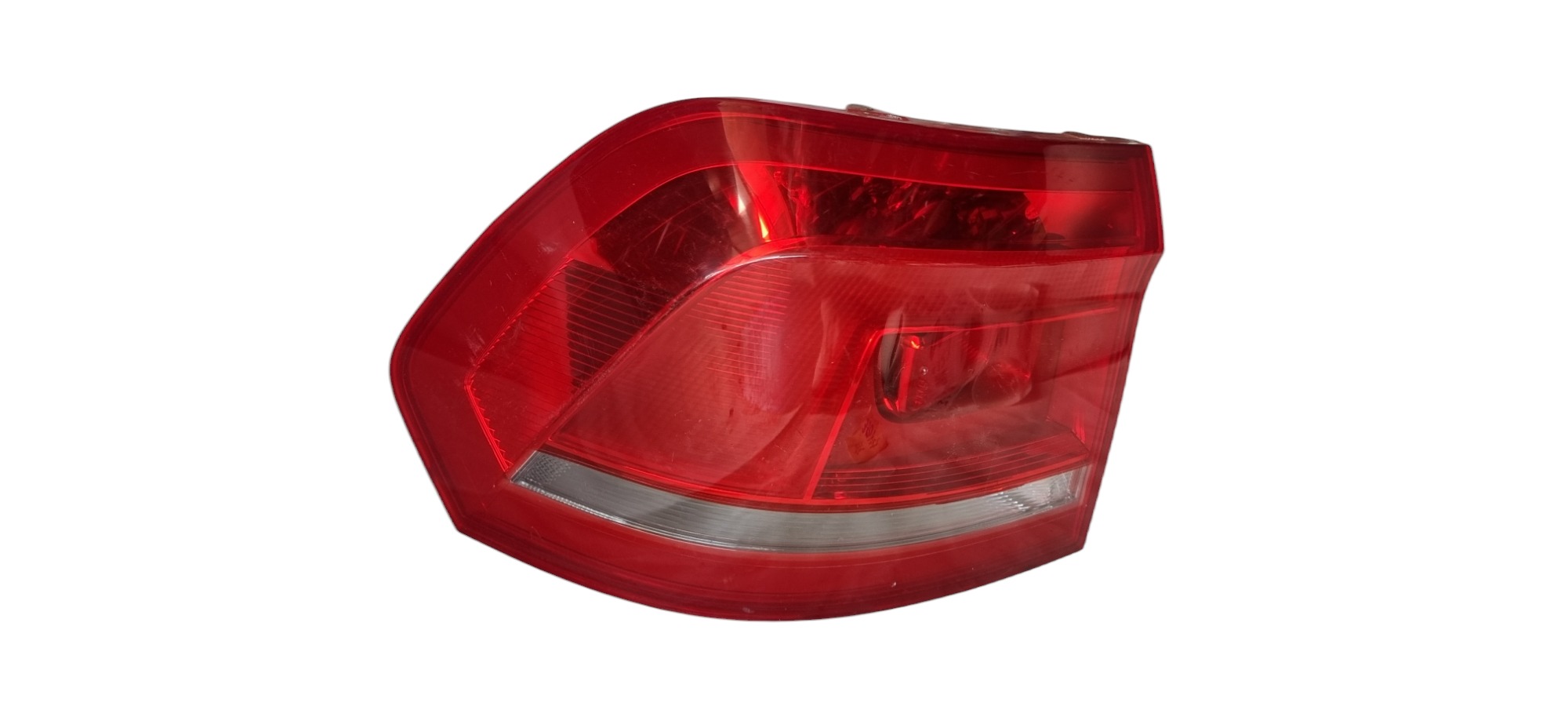 Lanterna Esquerda Volkswagen Fox 2015 2018 Lente Arranhada Esquerdo Vermelho 2