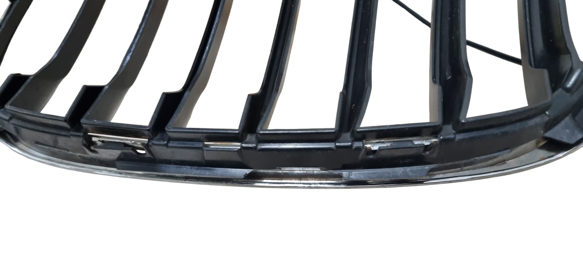Grade Direita Bmw X1 2015 2017 Com Detalhes 4