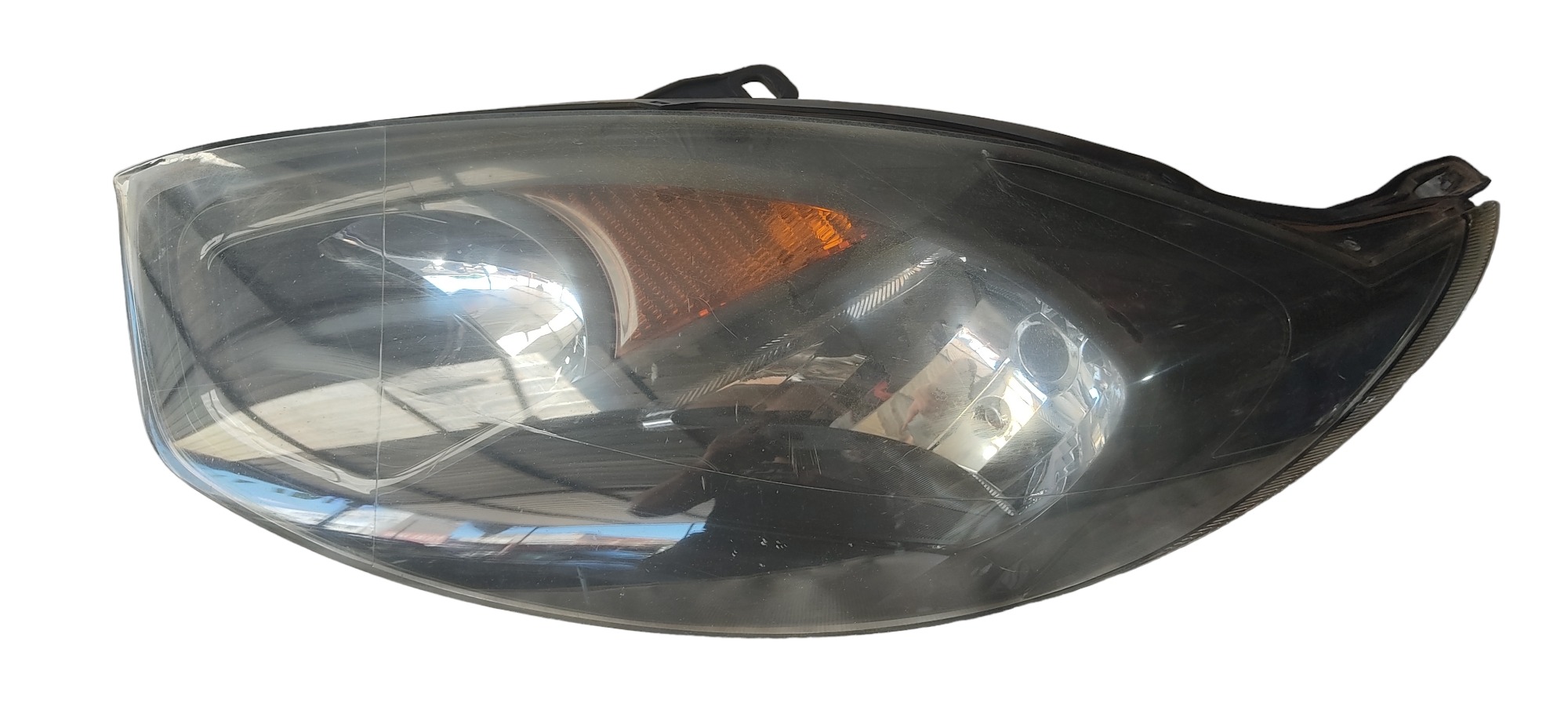 Farol Esquerdo Ford Fiesta 2012 Detalhe Esquerdo