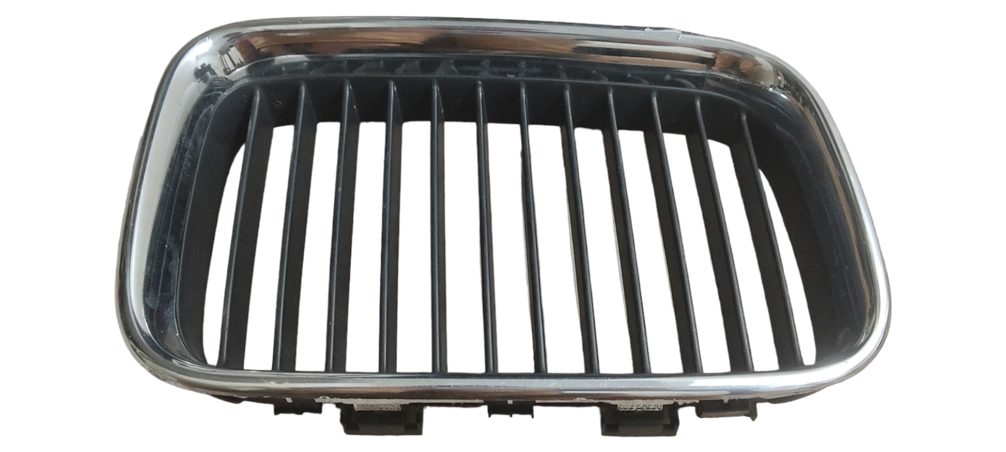 Grade Superior Direita Bmw 320 325 1997 1999 C/detalhe Preto 1