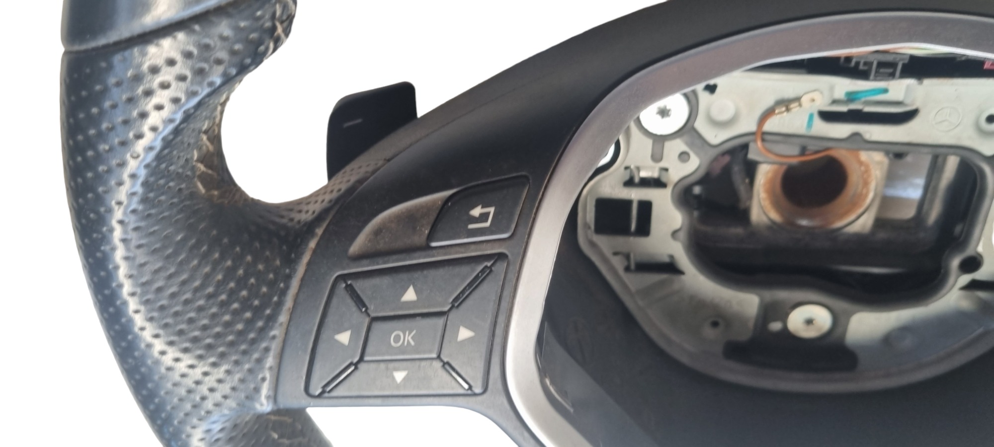 Volante Mercedes A200 2013 Com Detalhe  Preto
