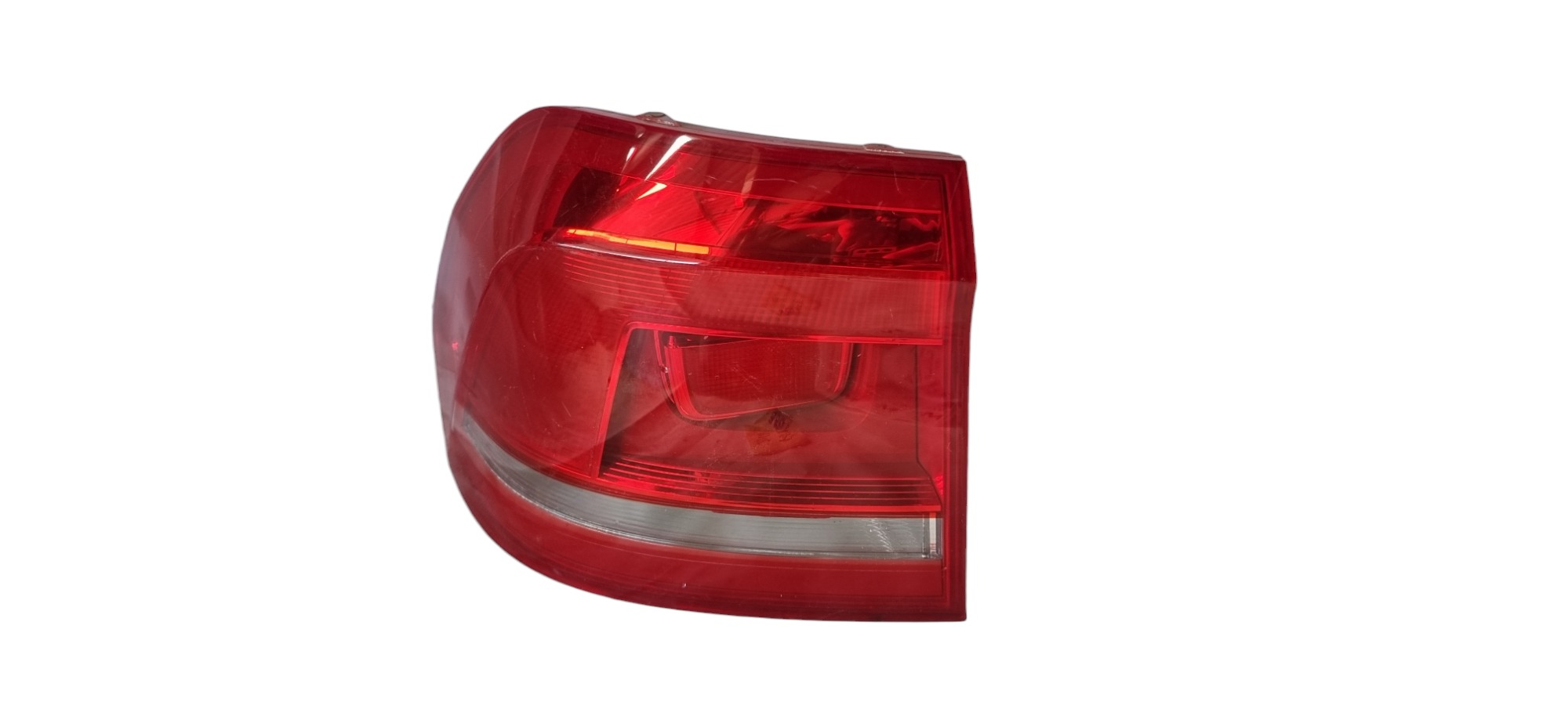 Lanterna Esquerda Volkswagen Fox 2015 2018 Lente Arranhada Esquerdo Vermelho 1