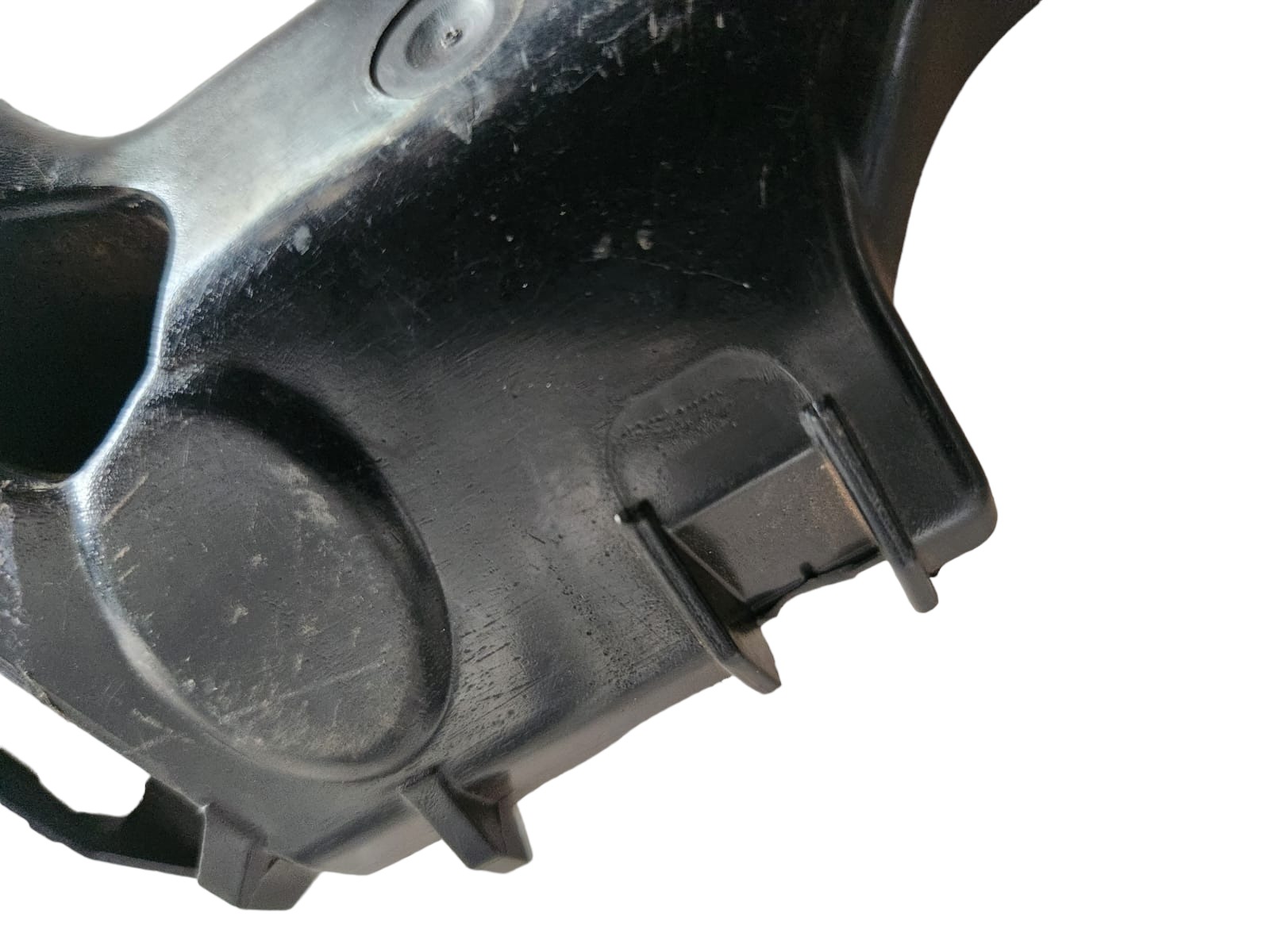Guia Parachoque Dianteiro Esquerdo Toyota Corolla 3