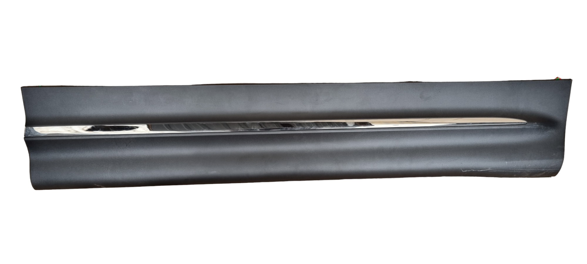 Moldura Inferior Porta Dianteira Direita Mercedes Glb