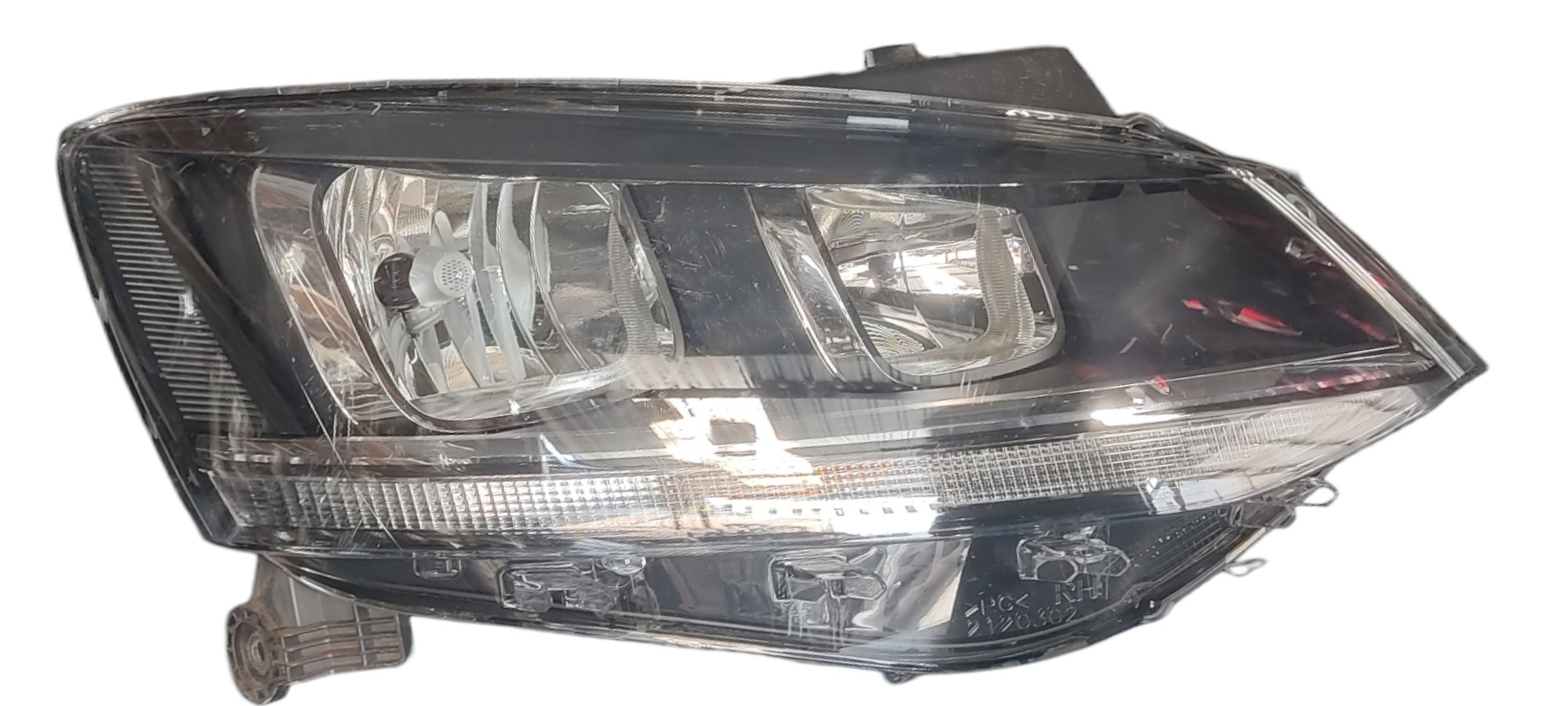 Farol Direito Volkswagen Fox 2015 2016 2017 Recuperado