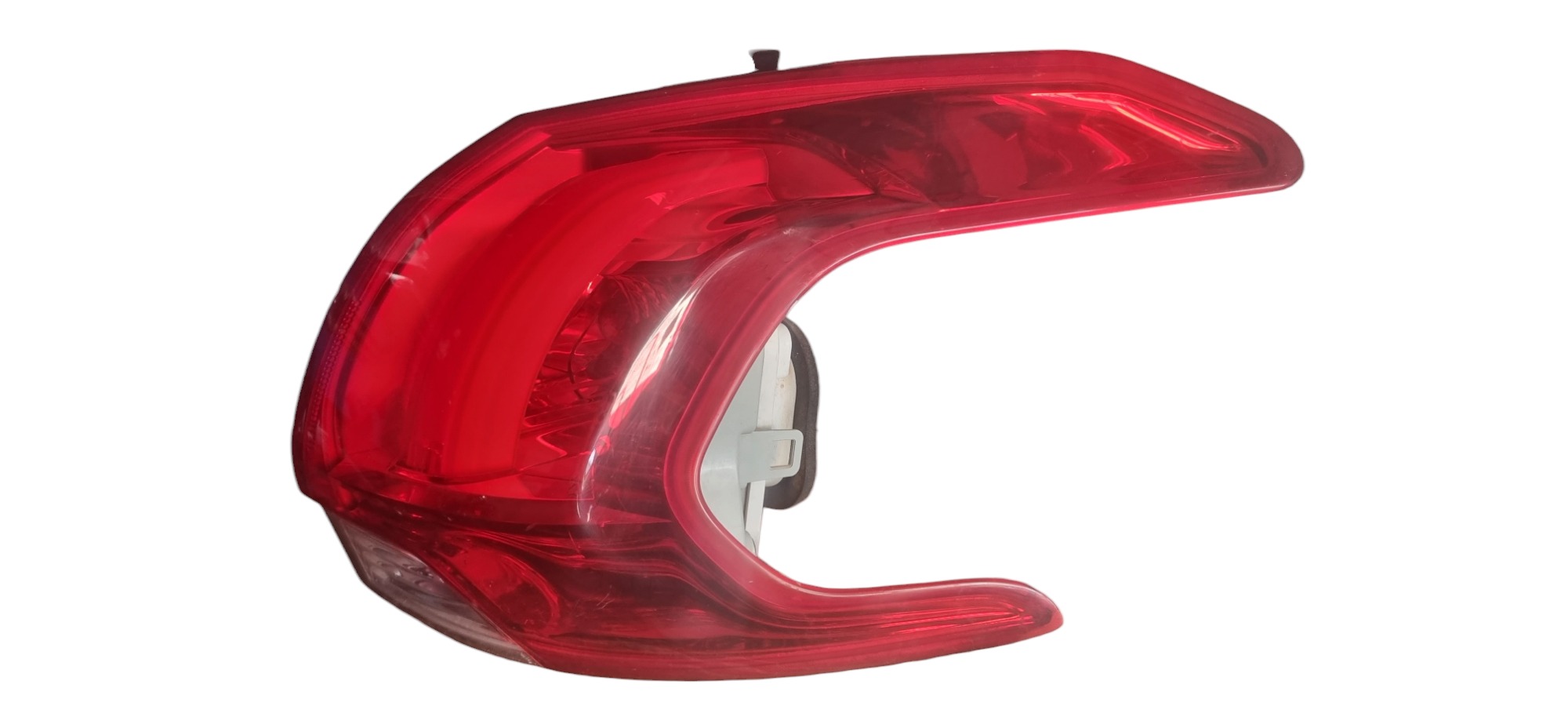 Lanterna Direita Peugeot 2008 2015 2016 2019 Recuperado  Direito Vermelho 2