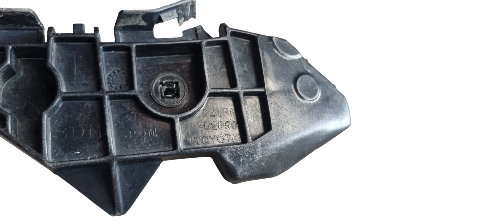 Guia Parachoque Traseiro Direito Toyota Corolla 2010 Detalhe 4