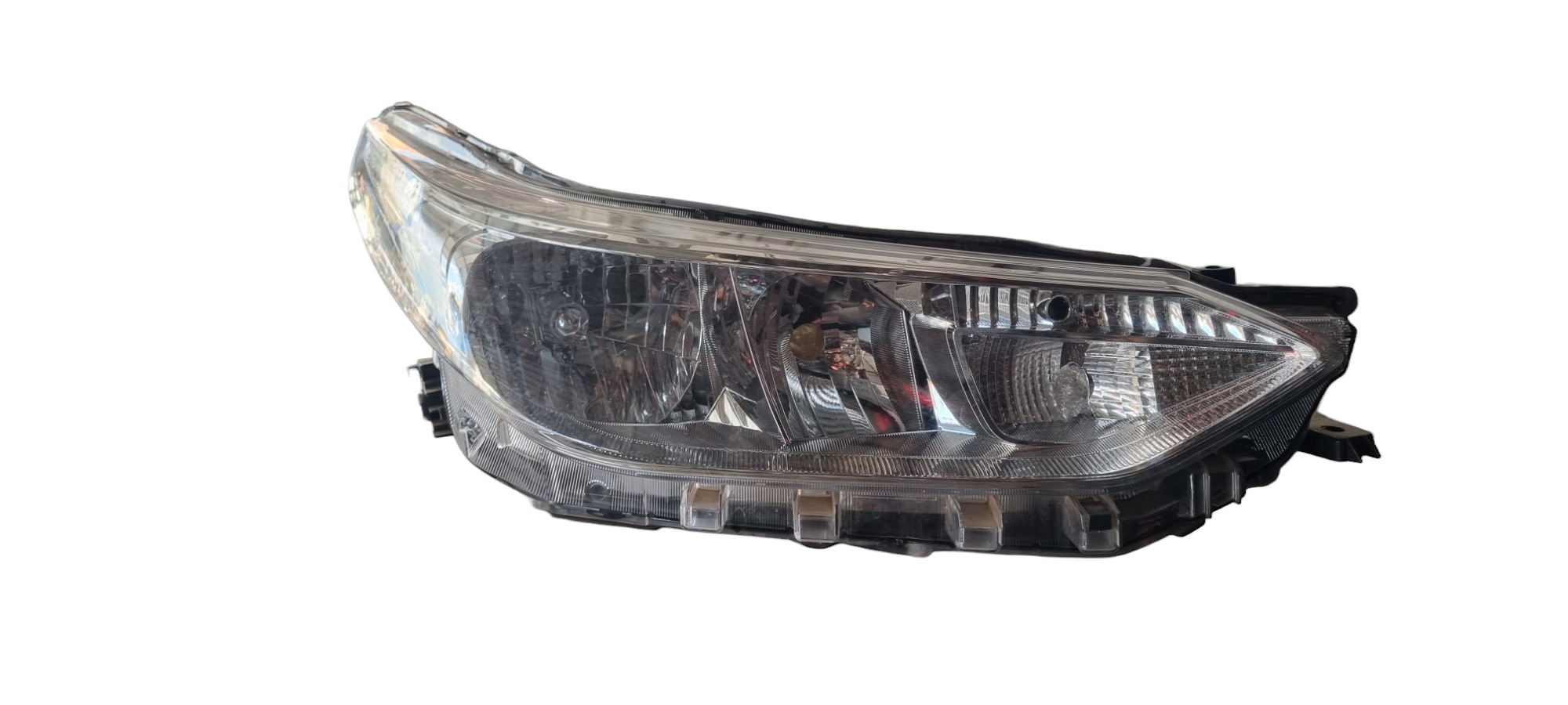 Farol Direito Toyota Yaris 2018 2020 2021 Recuperado  Direito