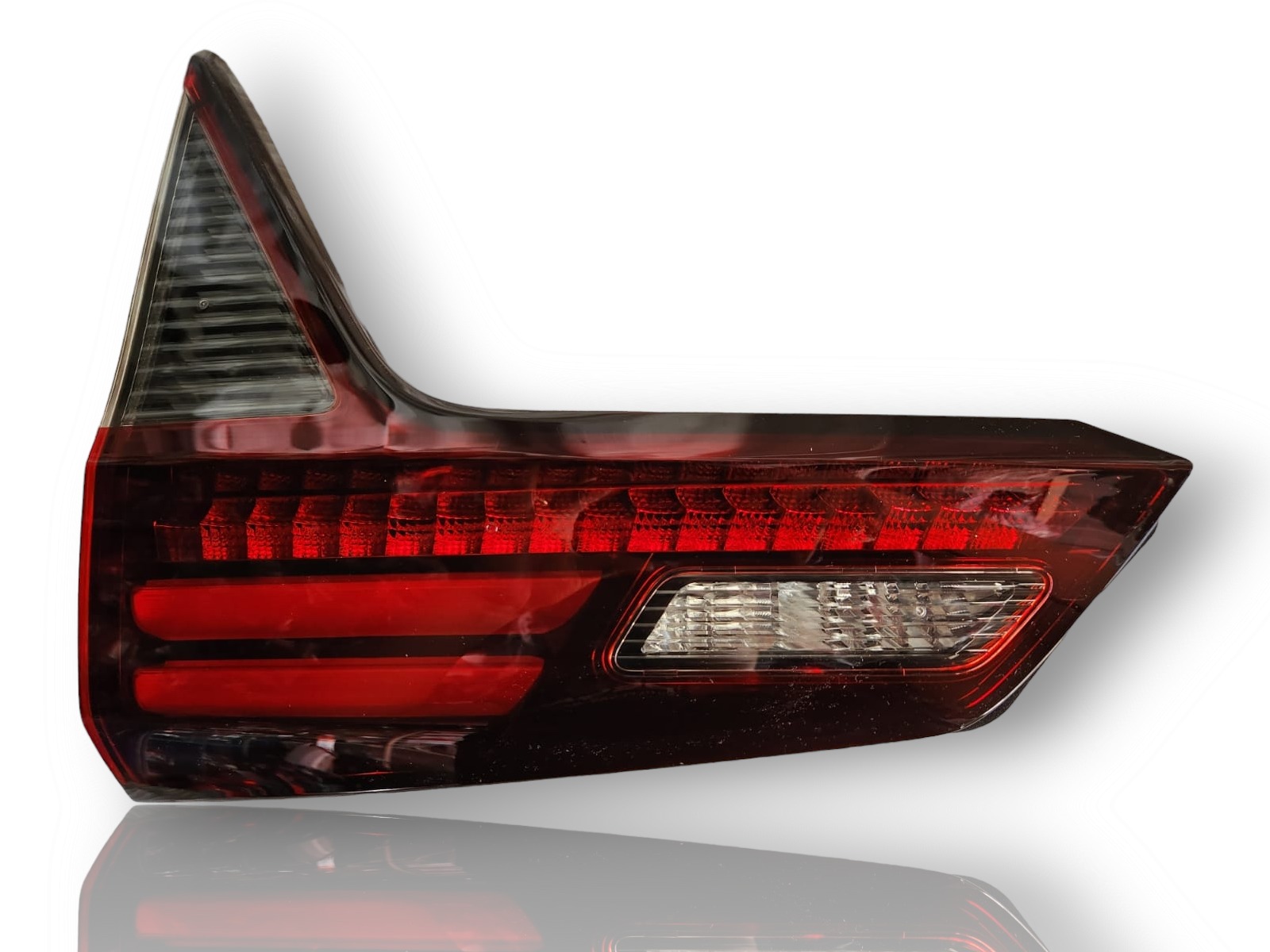 Lanterna Tampa Direita Honda Hrv 2019  Direito Vermelho 1