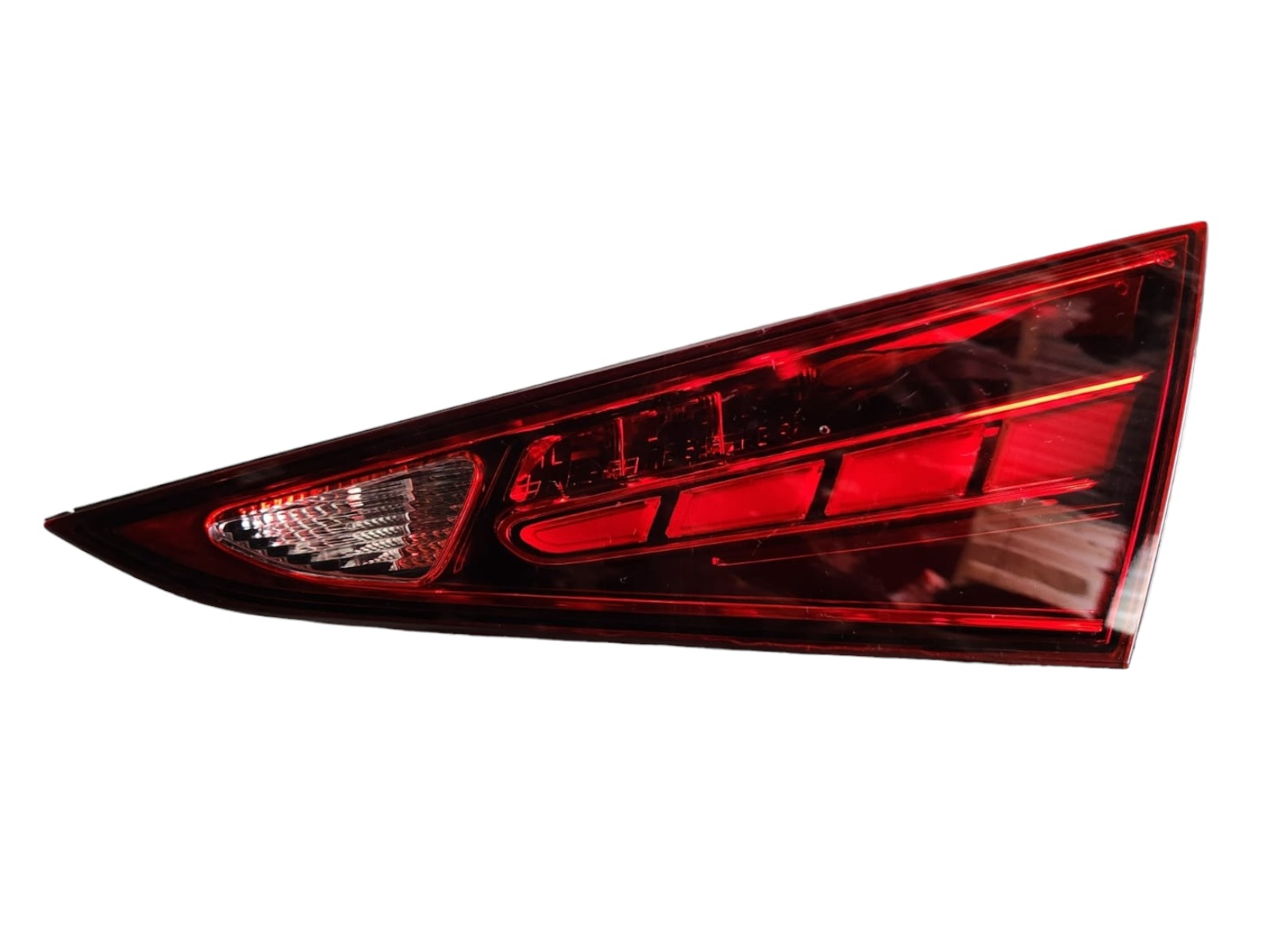 Lanterna Direita Da Tampa Mercedes C180 C200 C250 2022 2023 Direito Vermelho 2