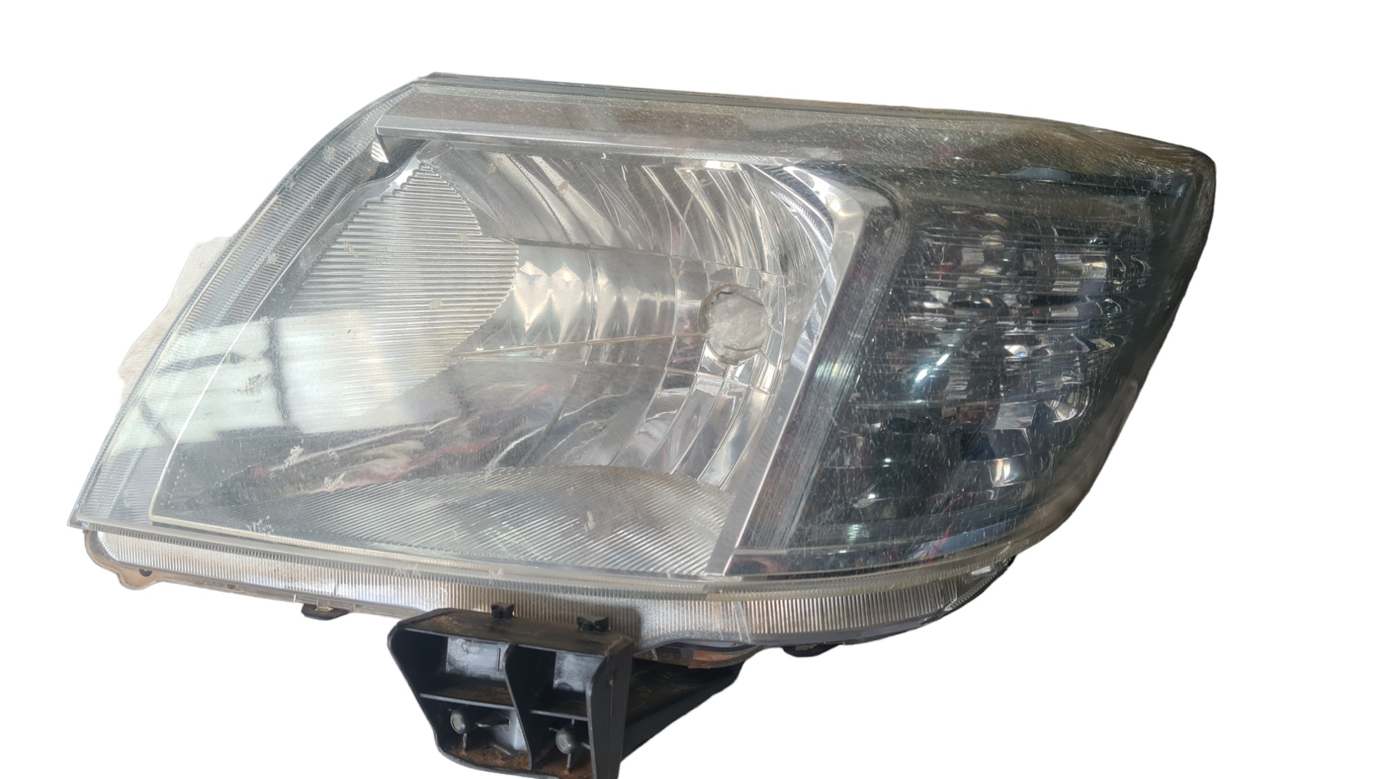 Farol Esquerdo Toyota Hilux 2012 Recuperado