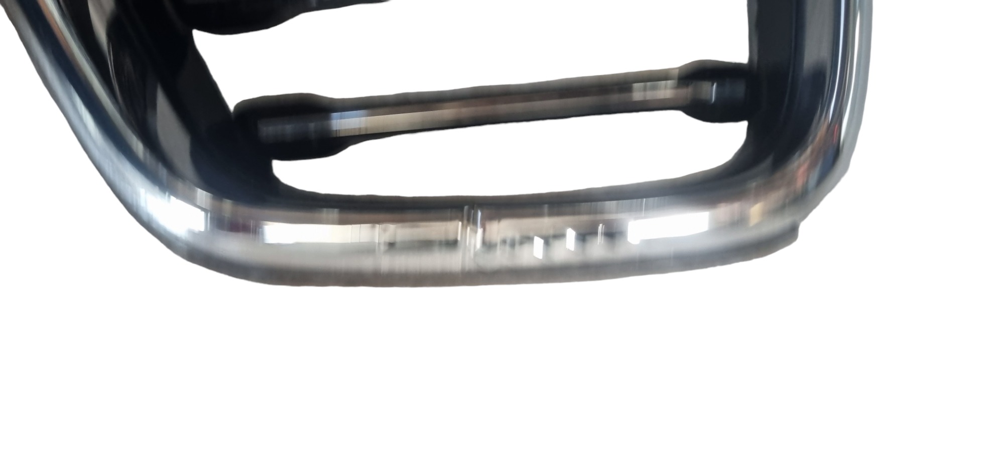 Grade Frontal Volvo Xc60 2017 C/detalhe 5