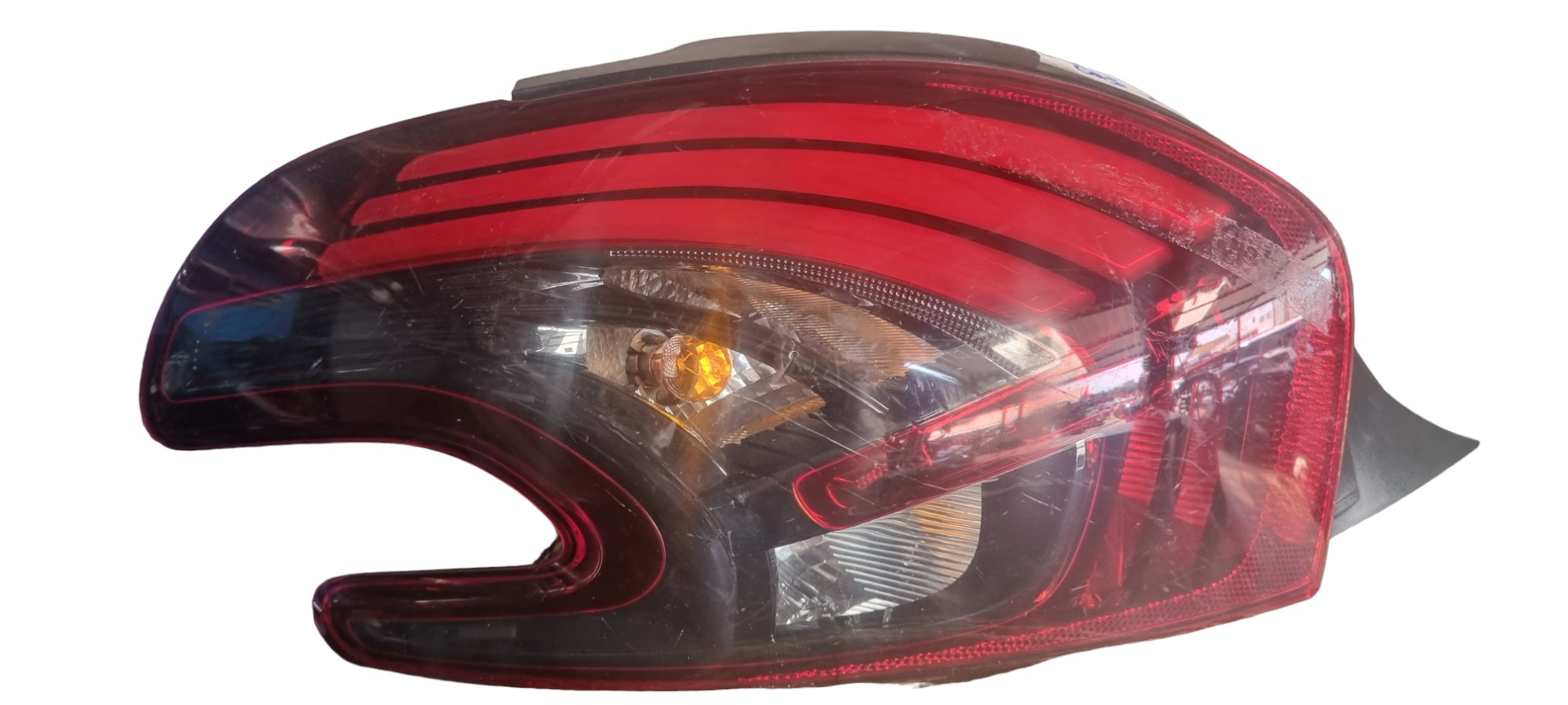 Lanterna Esquerda Peugeot 208 2016 2018 2020 Recuperado 1