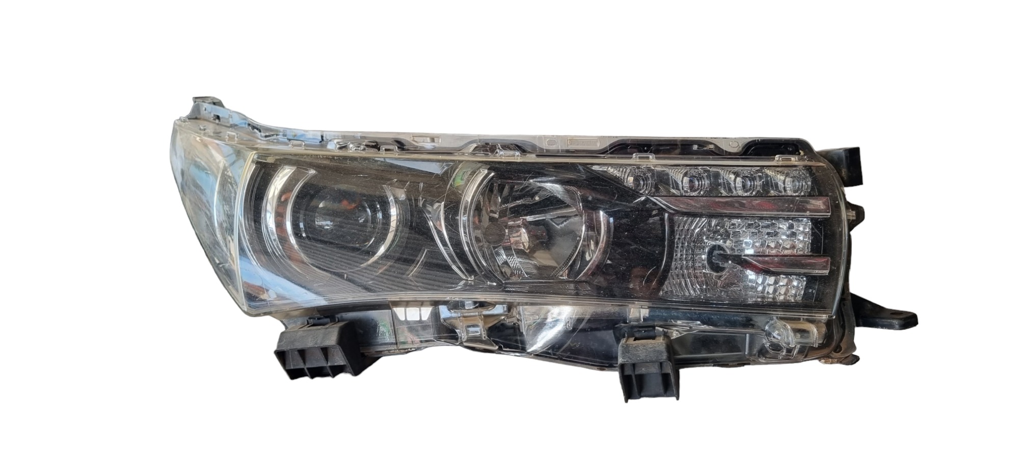 Farol Direito Toyota Corolla 2016 C/led Faltando Orelha  Direito