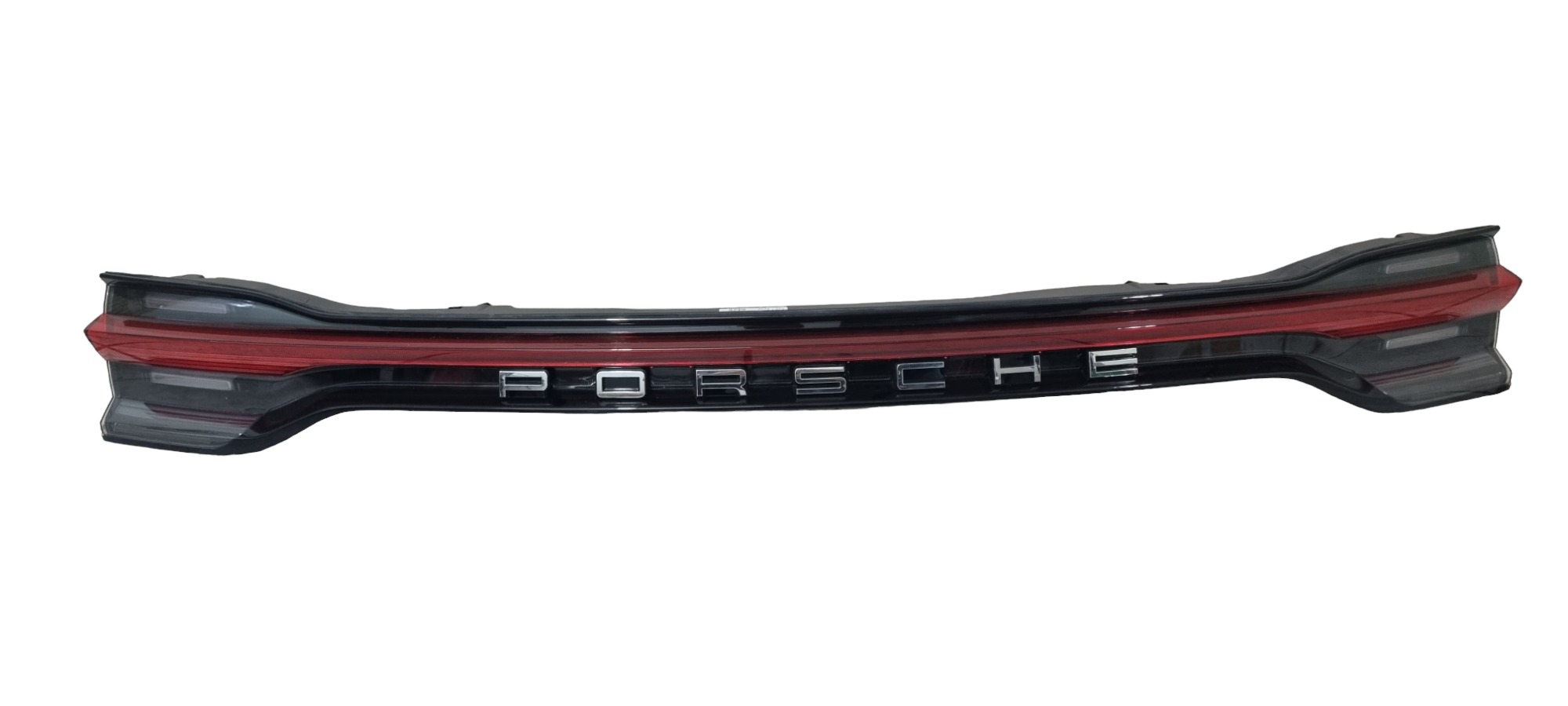 Lanterna Central Tampa Mala Porsche Macan  2019 2020 Direito Vermelho 1