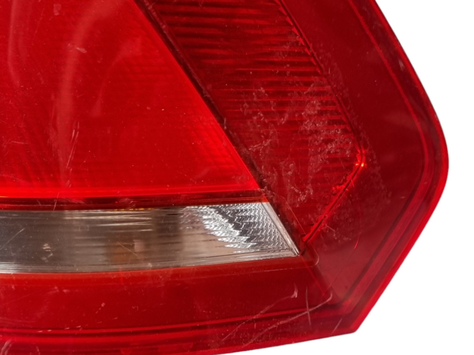Lanterna Direita Volkswagen Fox 2015 2018 Lente Arranhada 3
