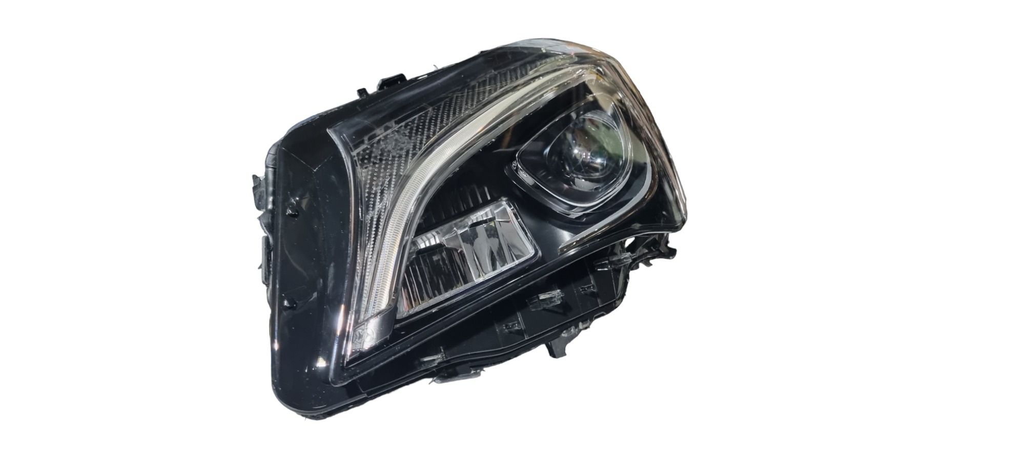 Farol Esquerdo Mercedes Cla 200 Cla 250 Amg 2017 2018 2019 Esquerdo