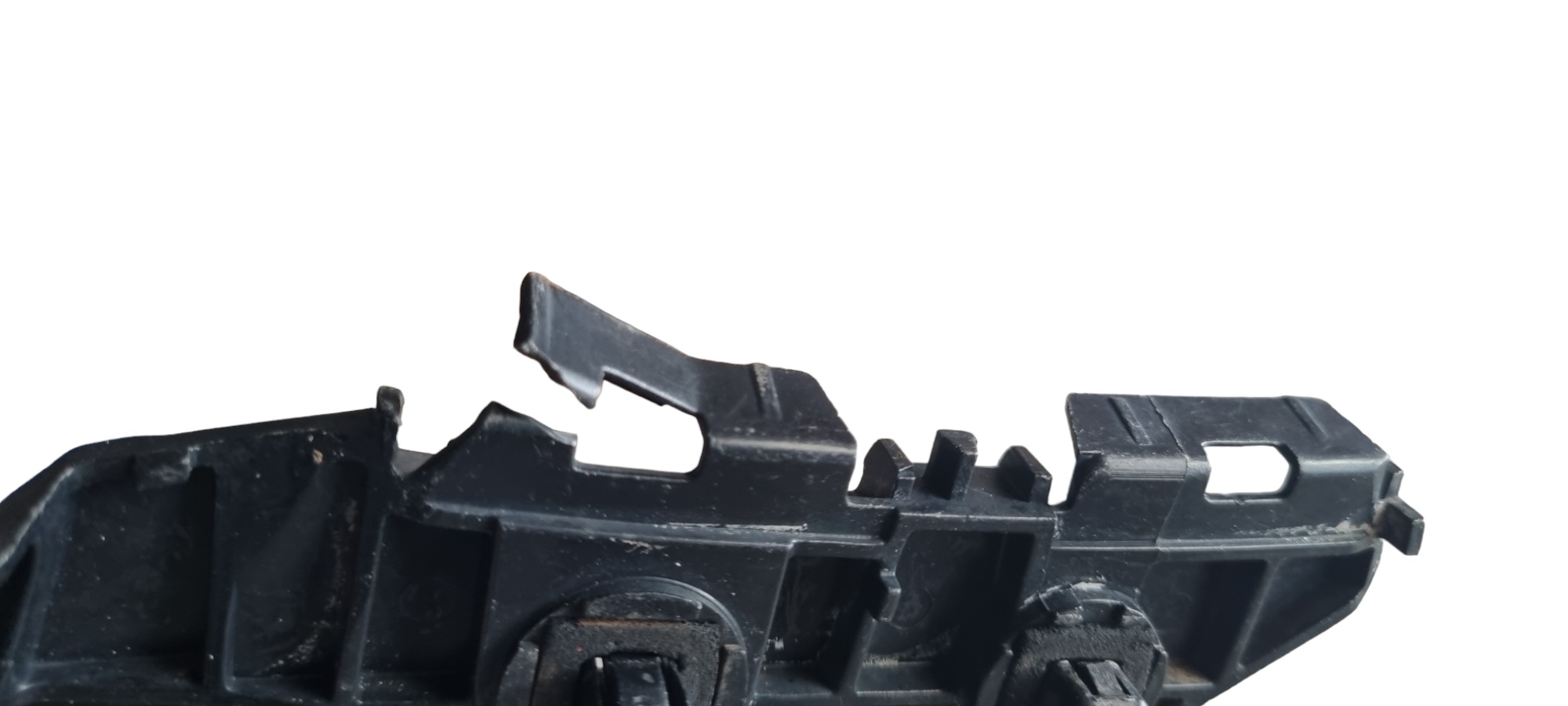 Guia Parachoque Traseiro Direito Toyota Corolla 2010 Detalhe 3