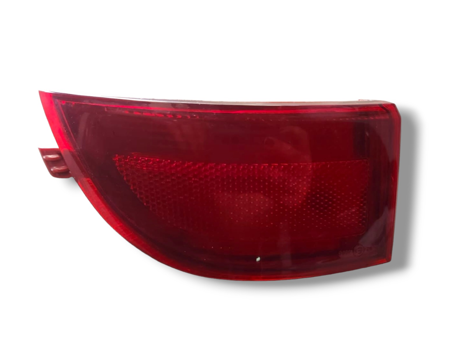 Refletor Olho De Gato Direito Fiat Strada 2015 2016