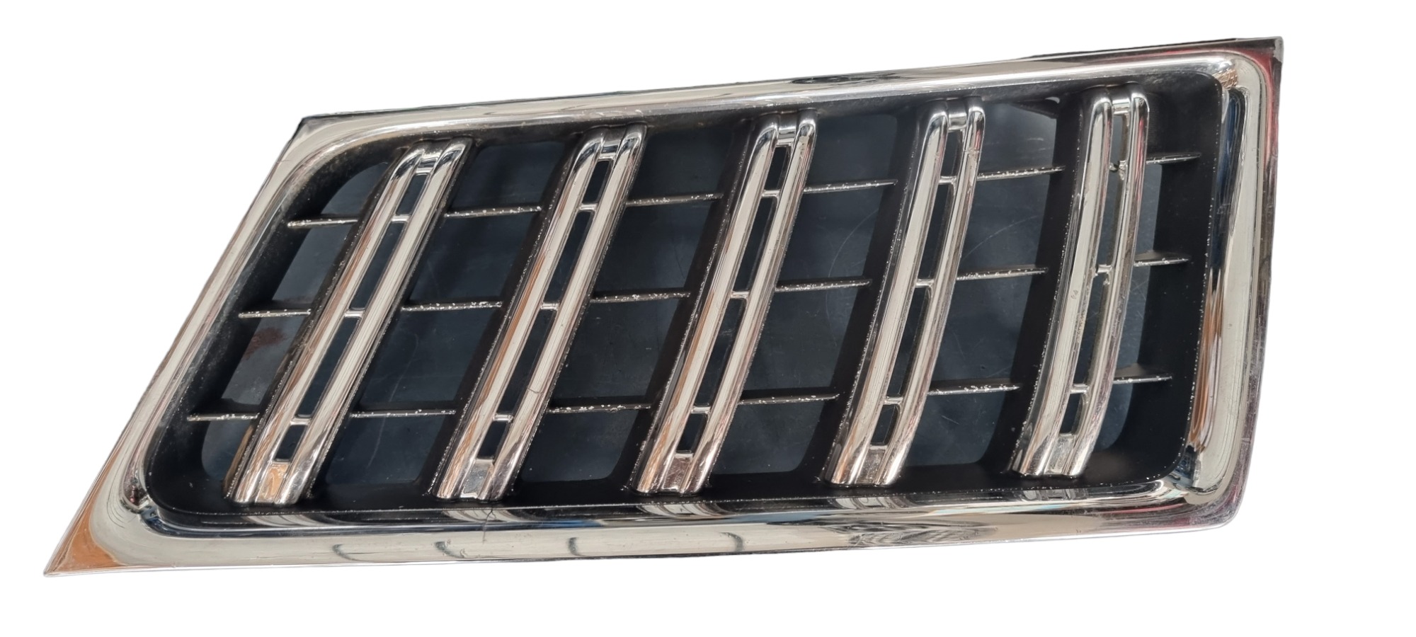 Grade Dianteira Direita Mitsubishi L200 Triton 2012 Detalhe