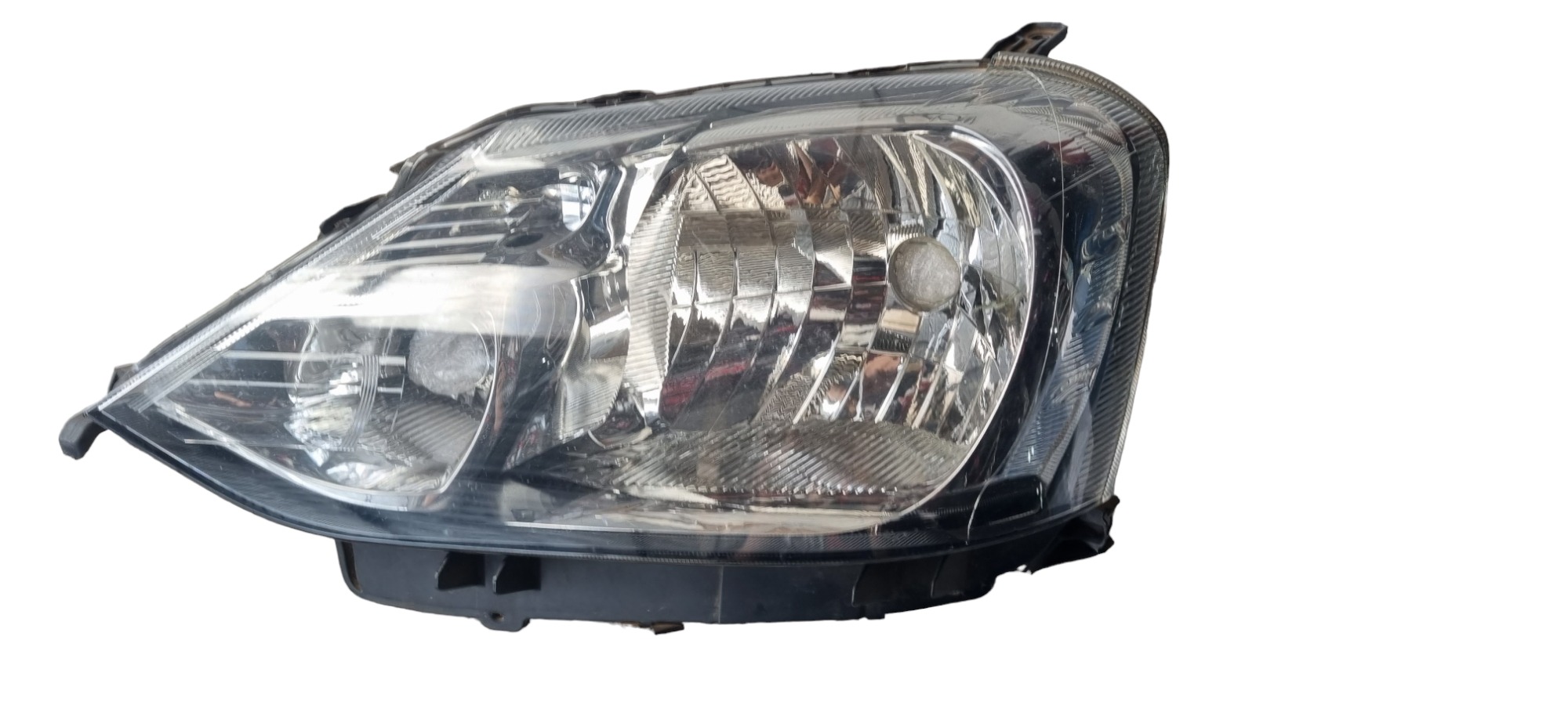 Farol Esquerdo Toyota Etios 2012 2014 2015 2016 Recuperado Esquerdo