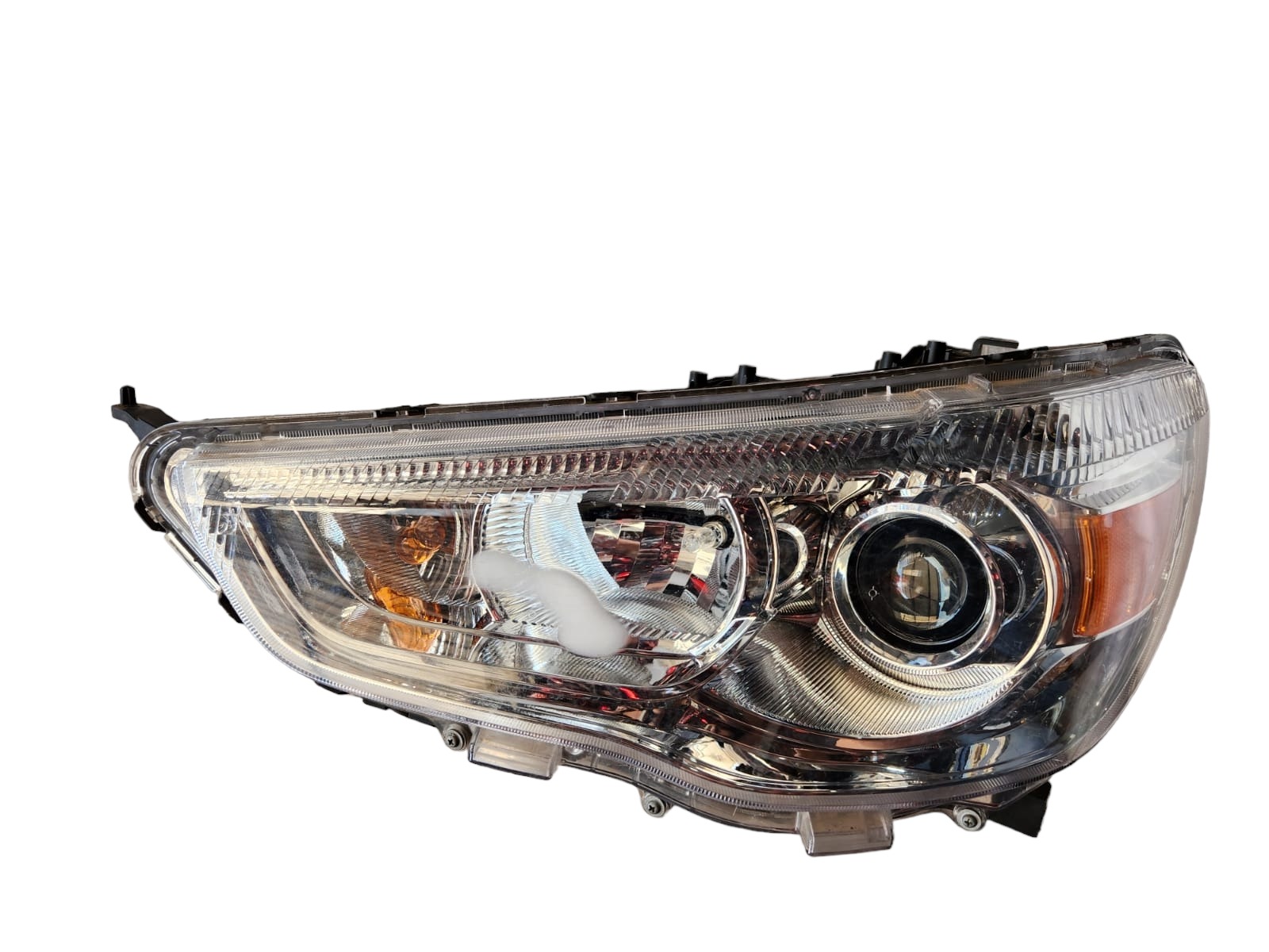 Farol Esquerdo Mitsubishi Asx Detalhe Na Lente